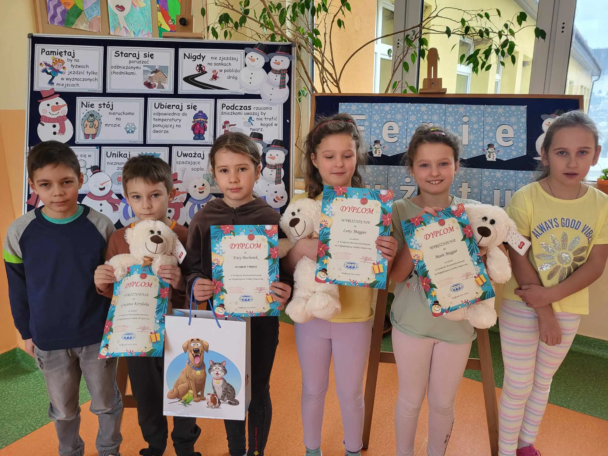 NAJPIĘKNIEJSZE DEKORACJE ŚWIĄTECZNE