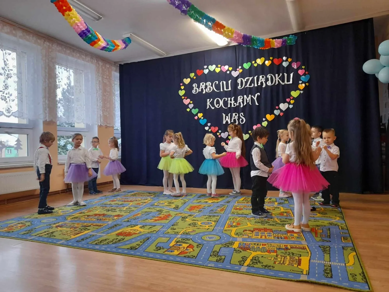 Zdjęcie 2 z albumu Dzień Babci i Dziadka