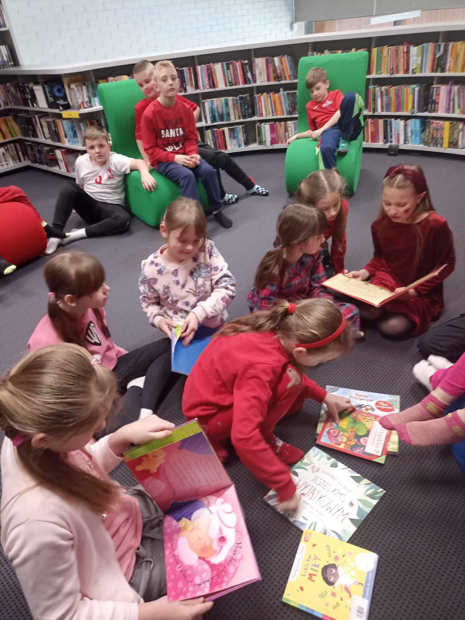 423944070 251055191291200 7318912100021082392 n