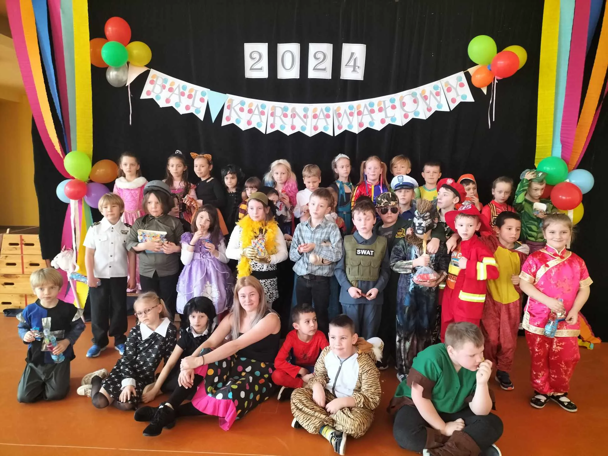 TŁUSTY CZWARTEK I SZALEŃSTWA KARNAWAŁOWE