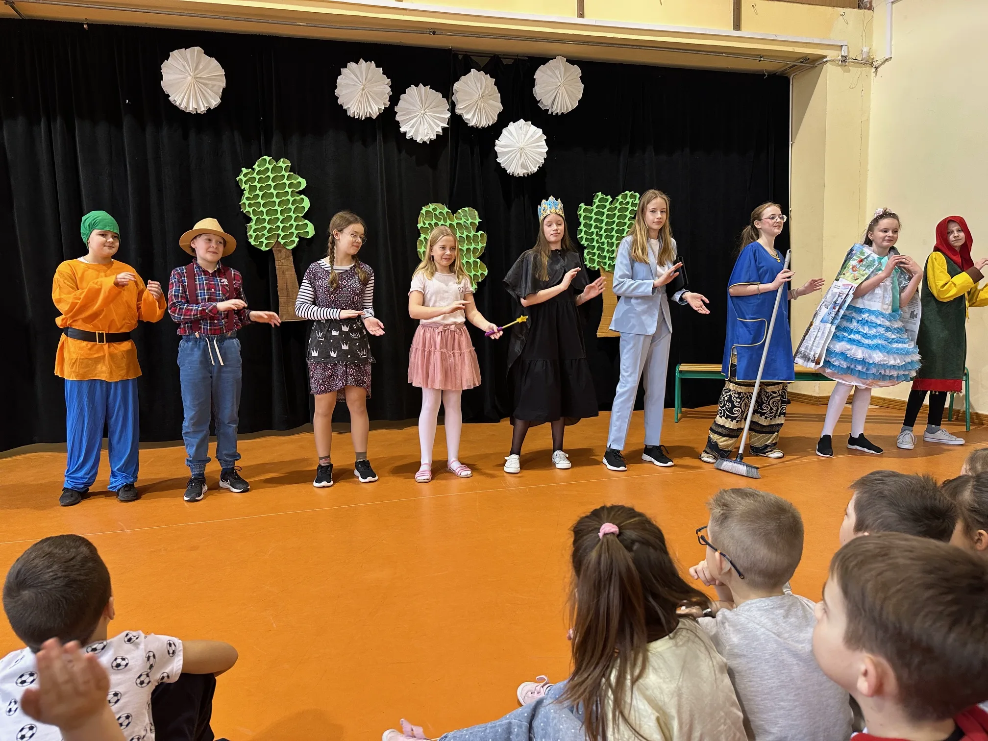 KÓŁKO TEATRALNE MA ZASZCZYT PRZEDSTAWIĆ