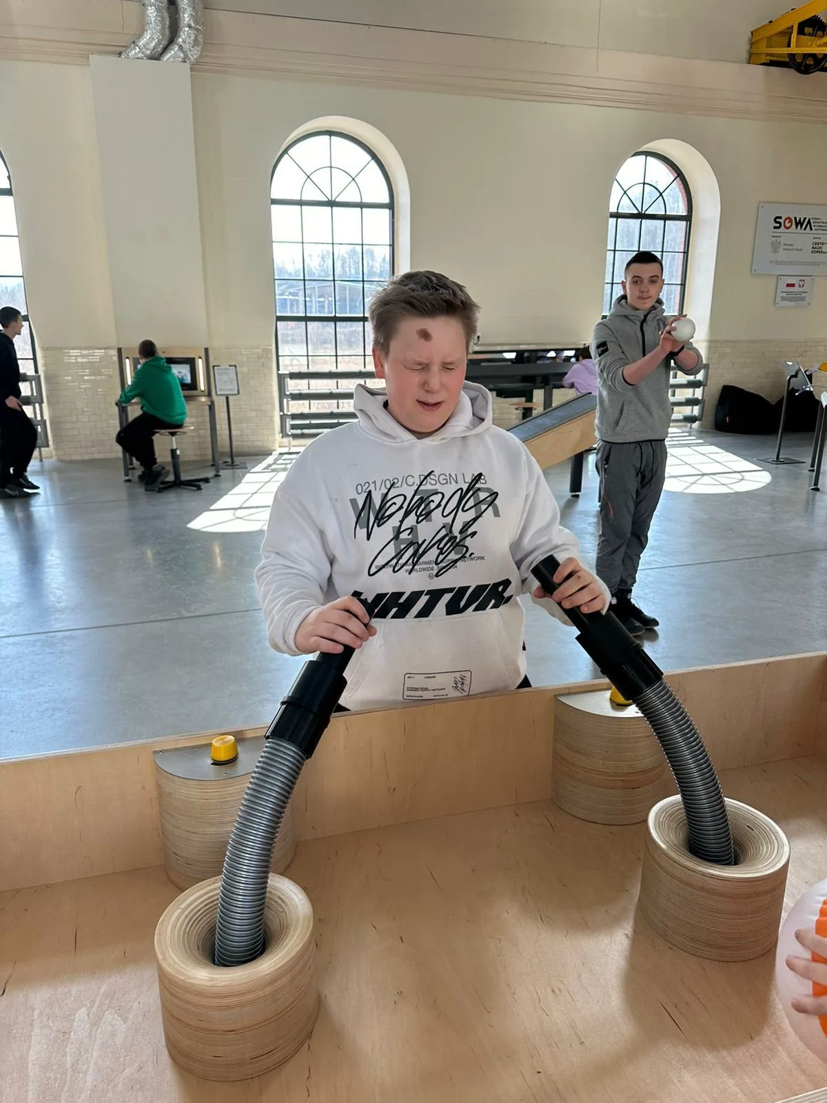 PHOTO 2024 03 19 19 16 12 6