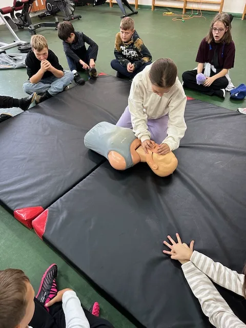 Zdjęcie 3 z albumu Pomoc