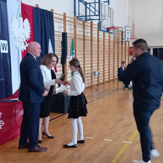 570d5f9e 0181 4162 bc42 8dc8bc6e6847