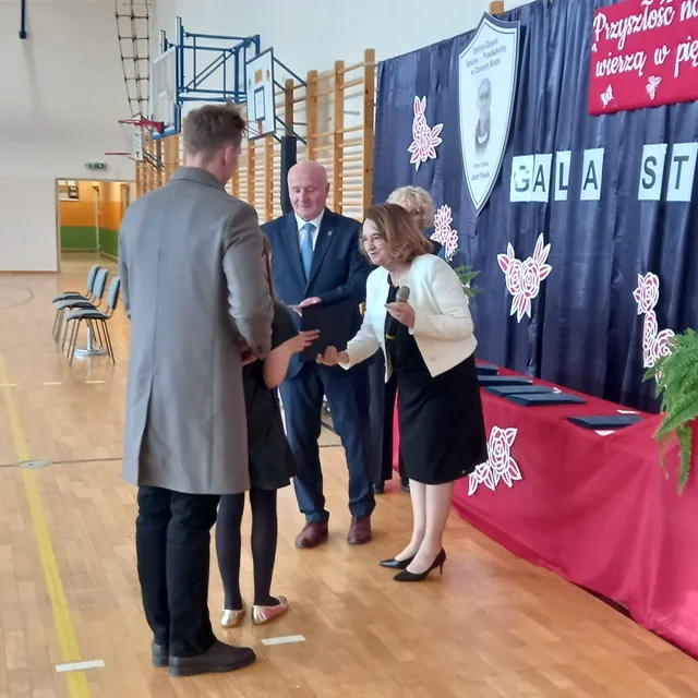 96ed5594 96fe 48b7 b5e0 637a18f3b855