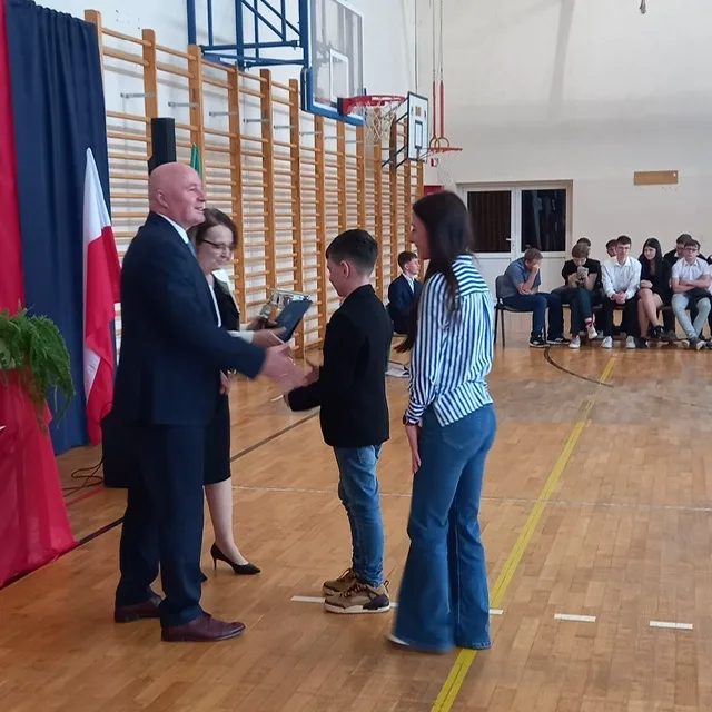 b495b218 81ce 43b2 9ea6 0dc201ab2a4e