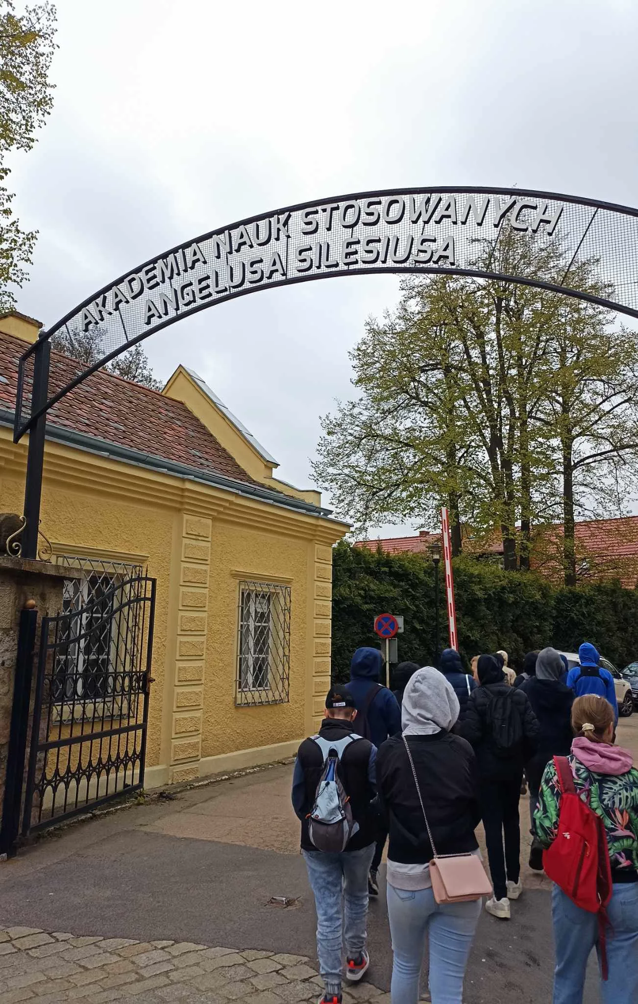 88b737b0 48a5 4a6c 9616 5e796f04832e