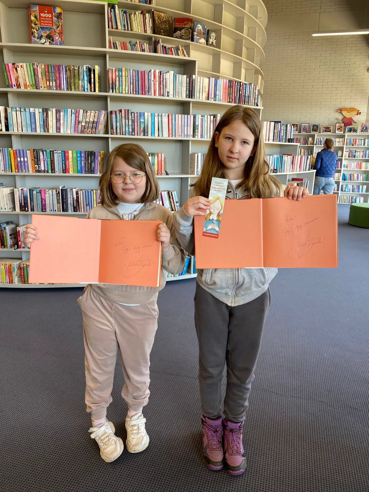 Zdjęcie 2 z albumu Pisarka