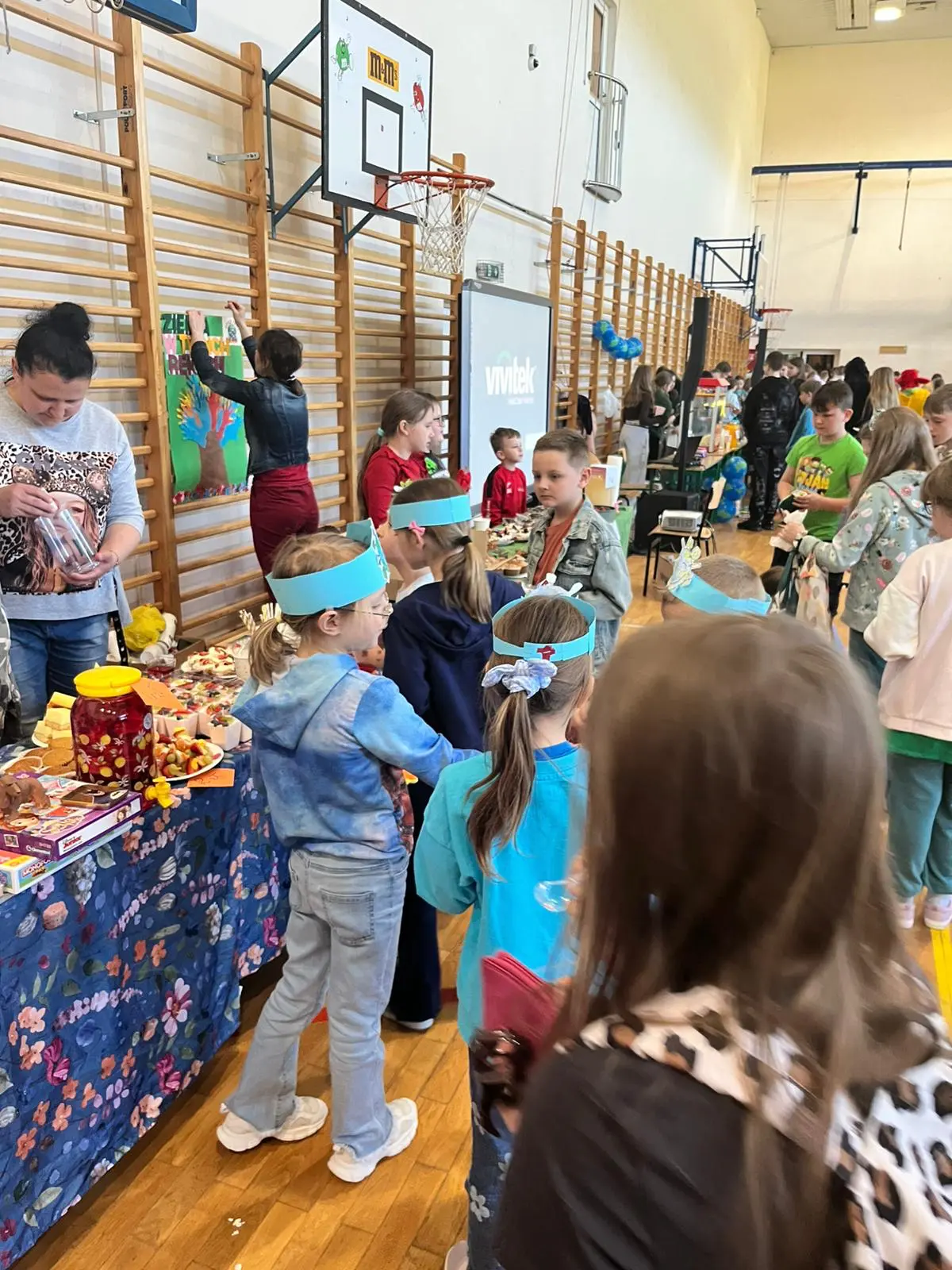 Zdjęcie 24 z galerii Kiermasz