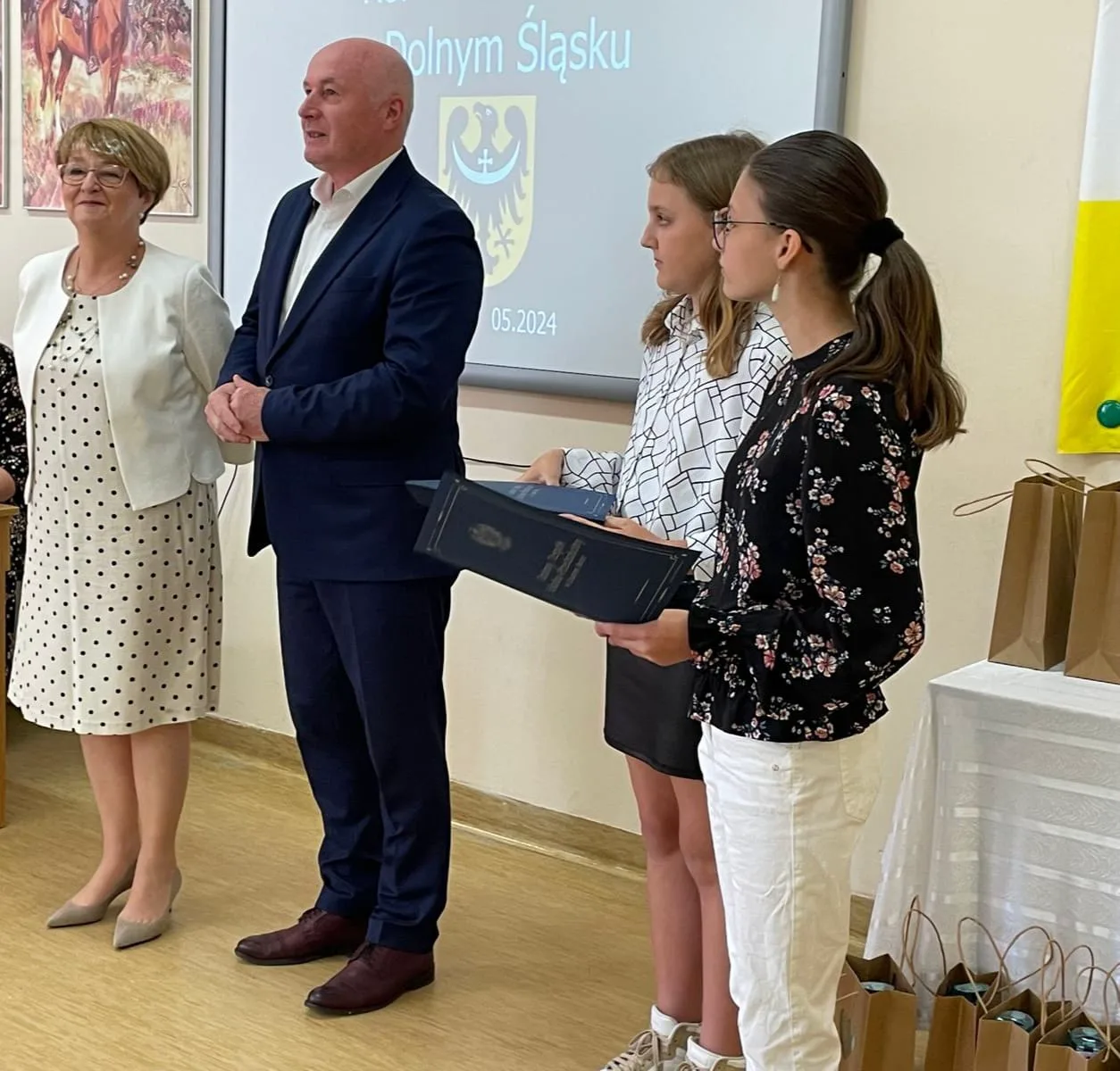 PHOTO 2024 05 29 19 25 11