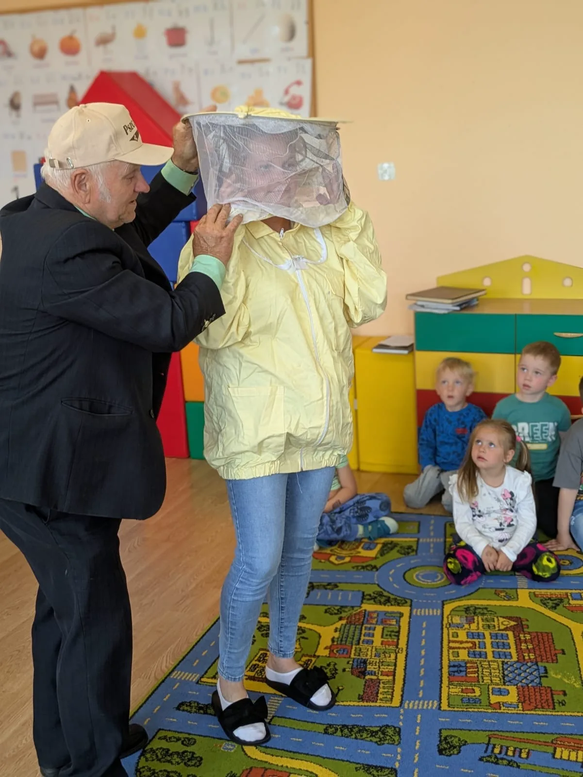 502ab935 3393 4517 9034 0d0613f25d82