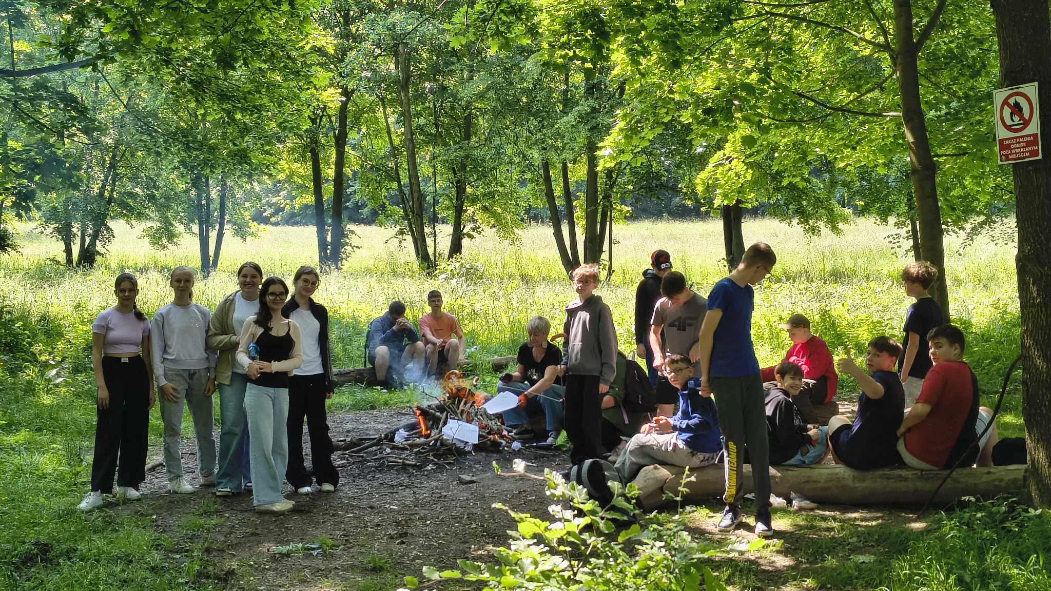 received 1406865943766085