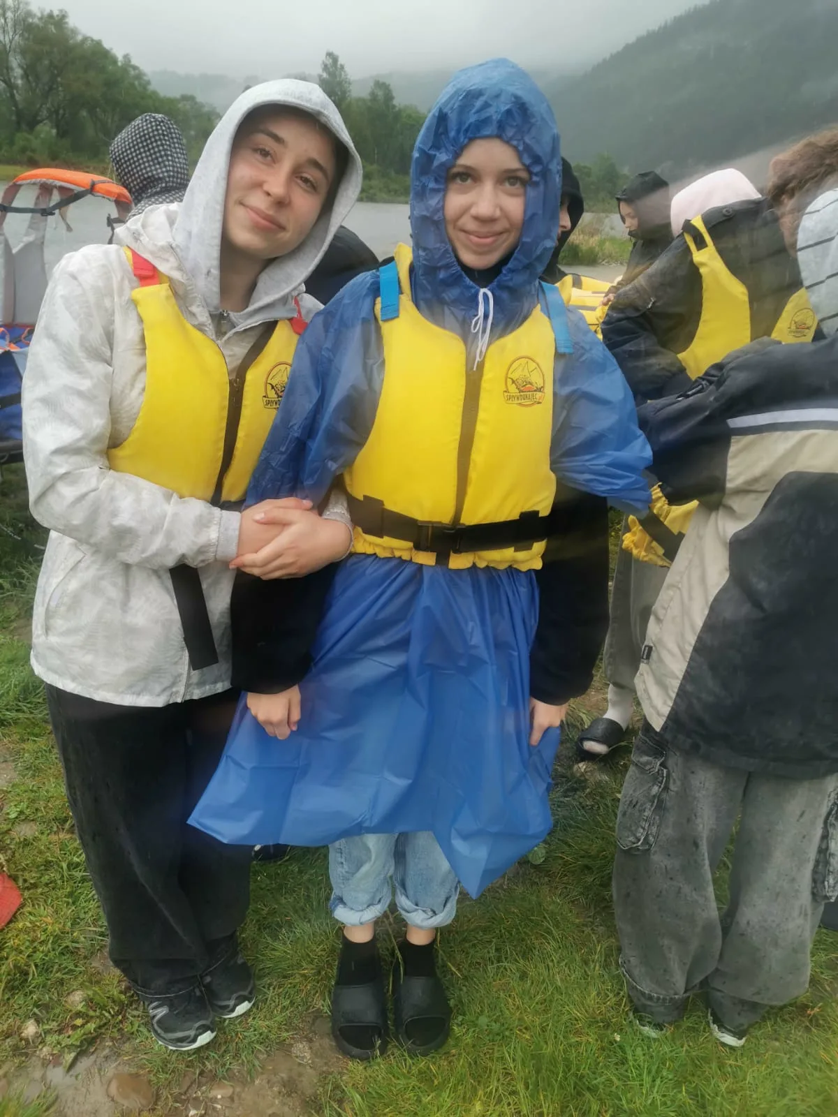 31CDF828 A7EC 4E9C 9CBF F8F65D32DE43