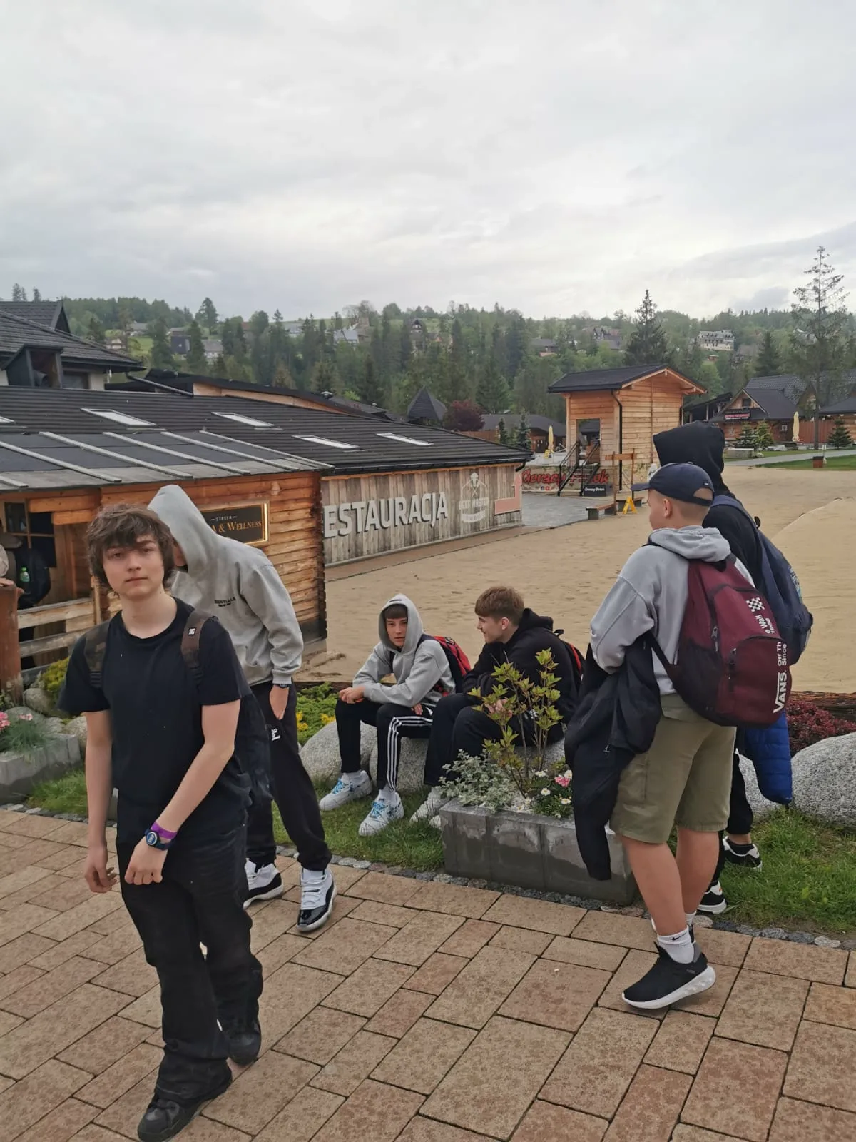 7197E774 0DEB 4BD0 87F1 76C24E48CA3F