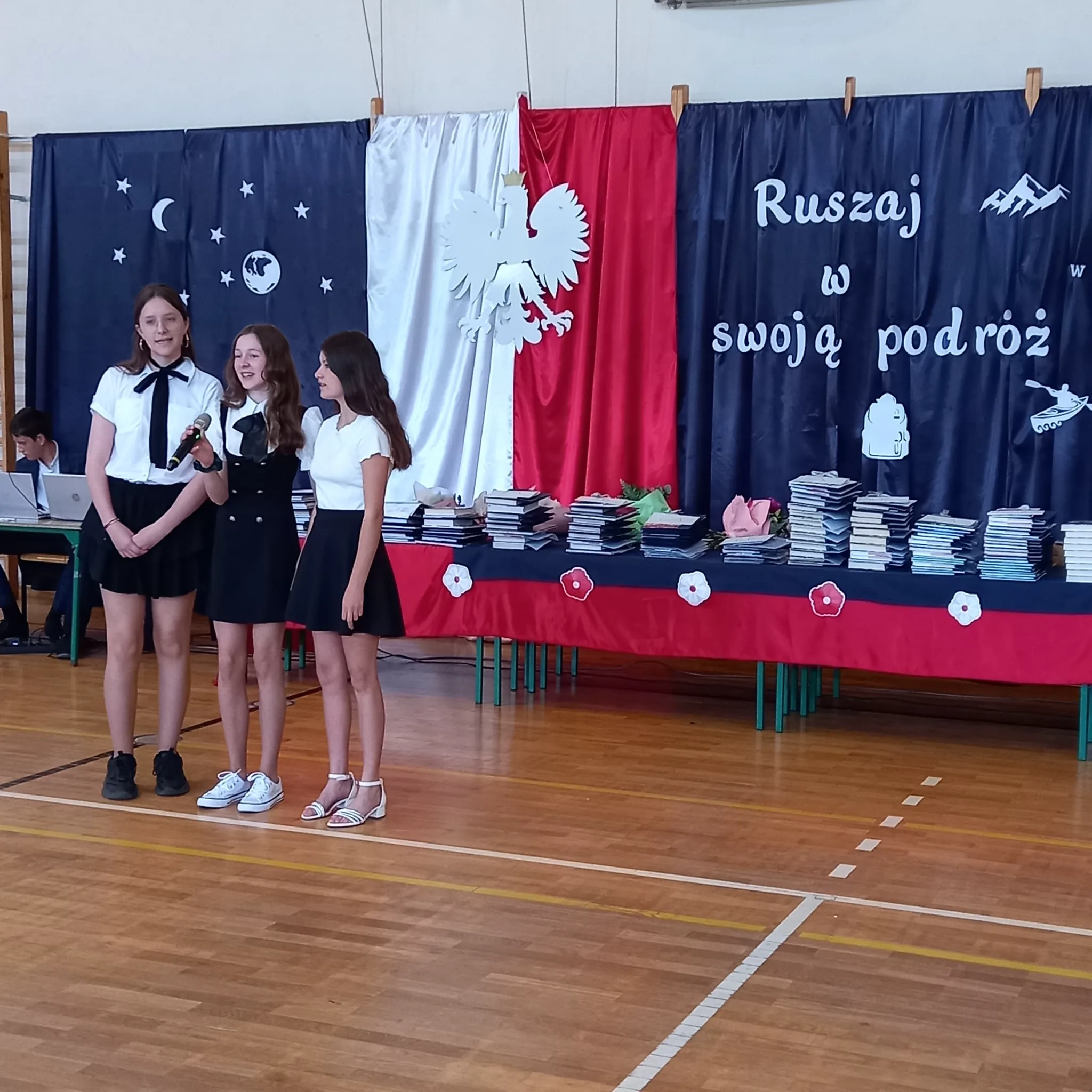 WAKACJE! IDZIEMY NA WAKACJE!!!