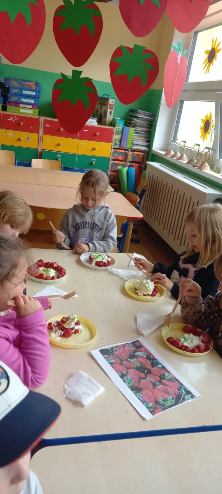 Zdjęcie 4 z galerii Dzień Truskawki.