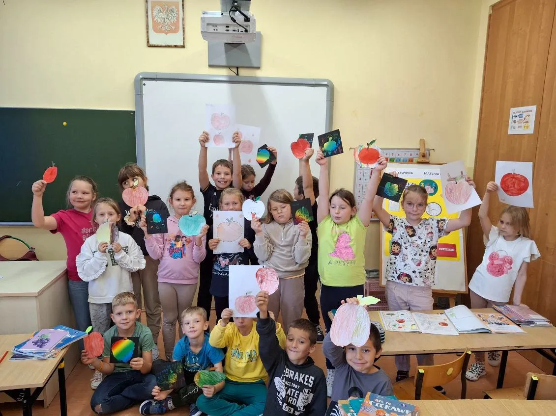 SERDUSZKO LUBI JABŁUSZKO