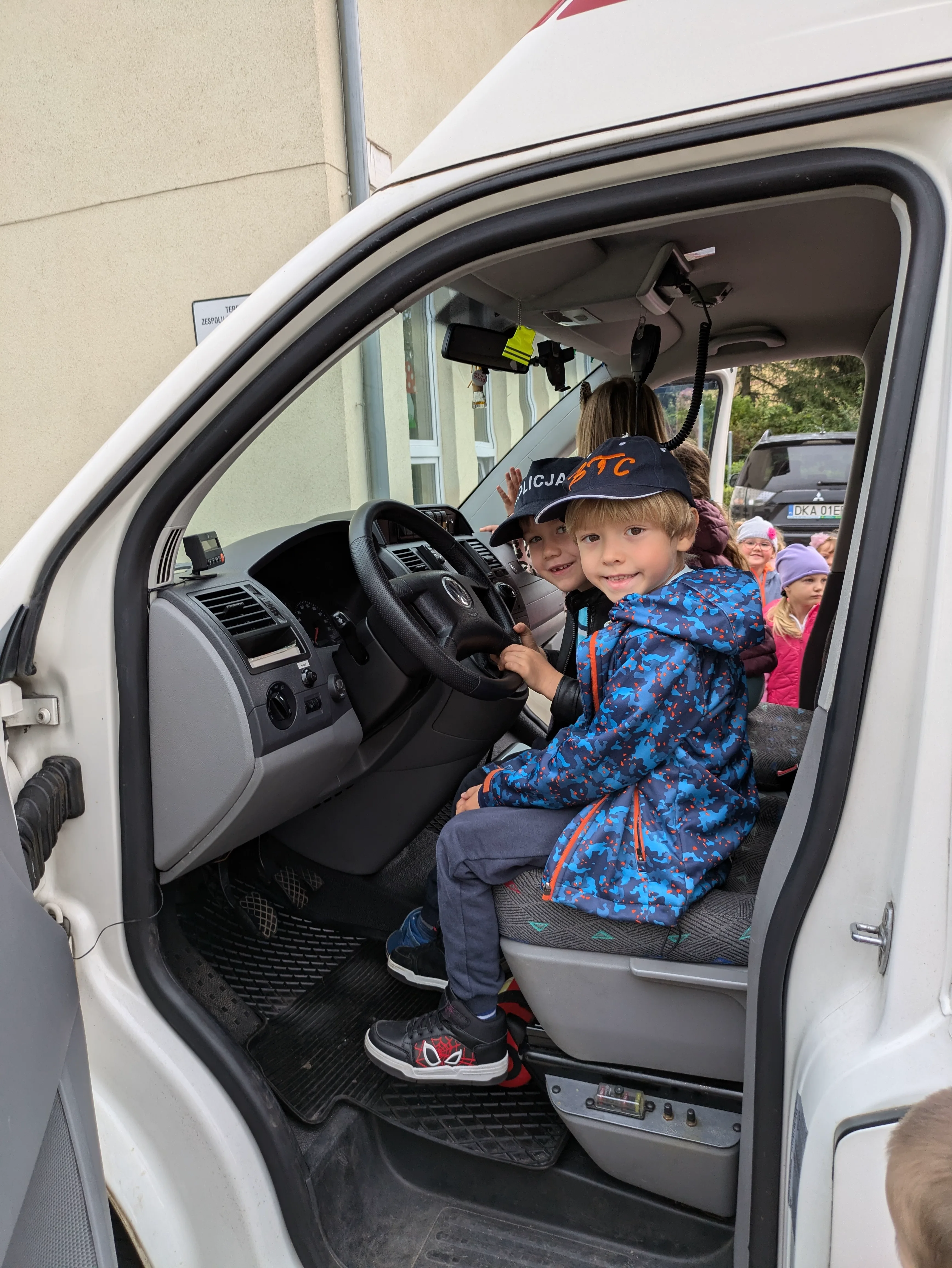 PXL 20240926 073155633