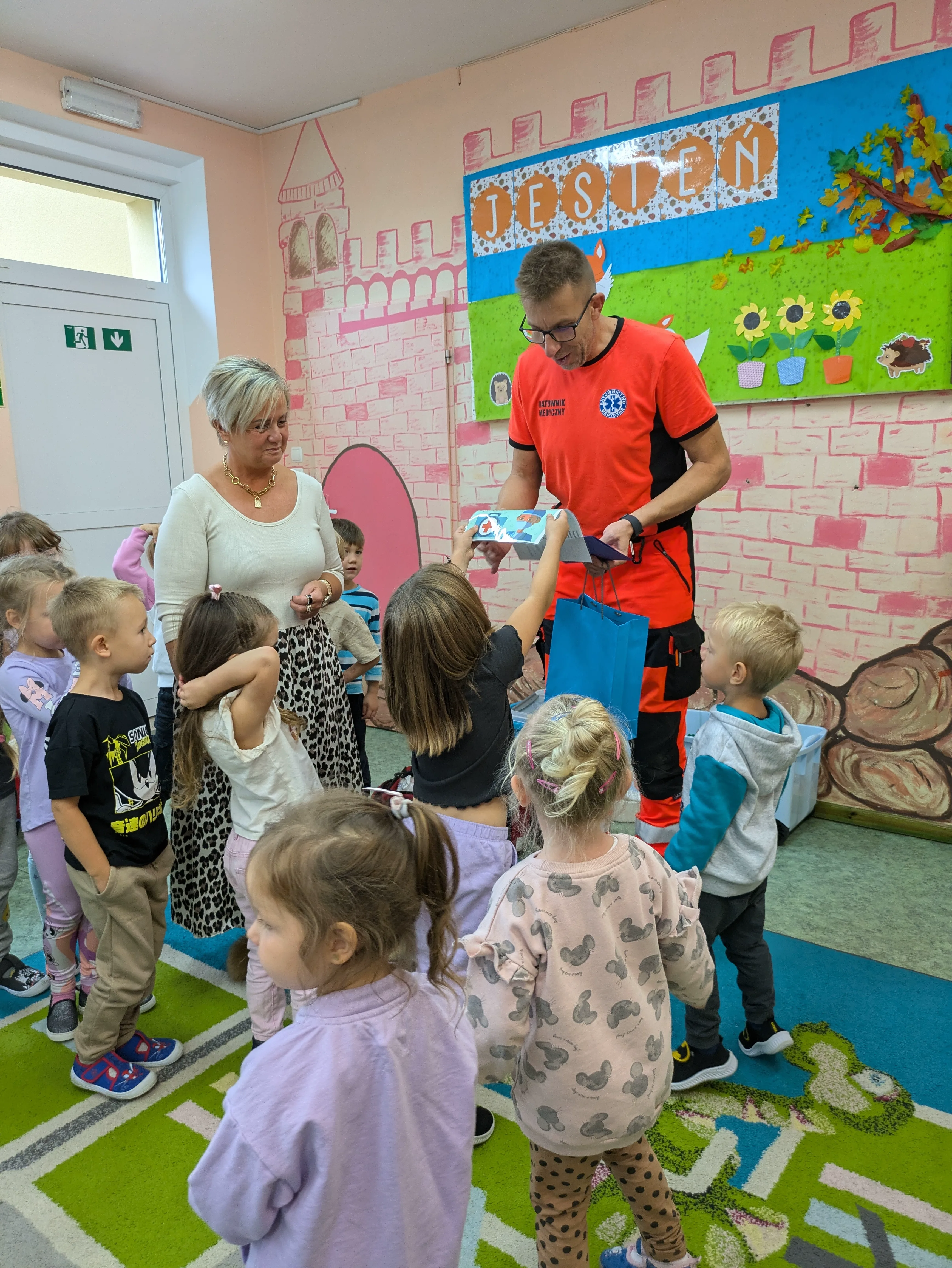 PXL 20240926 083940477