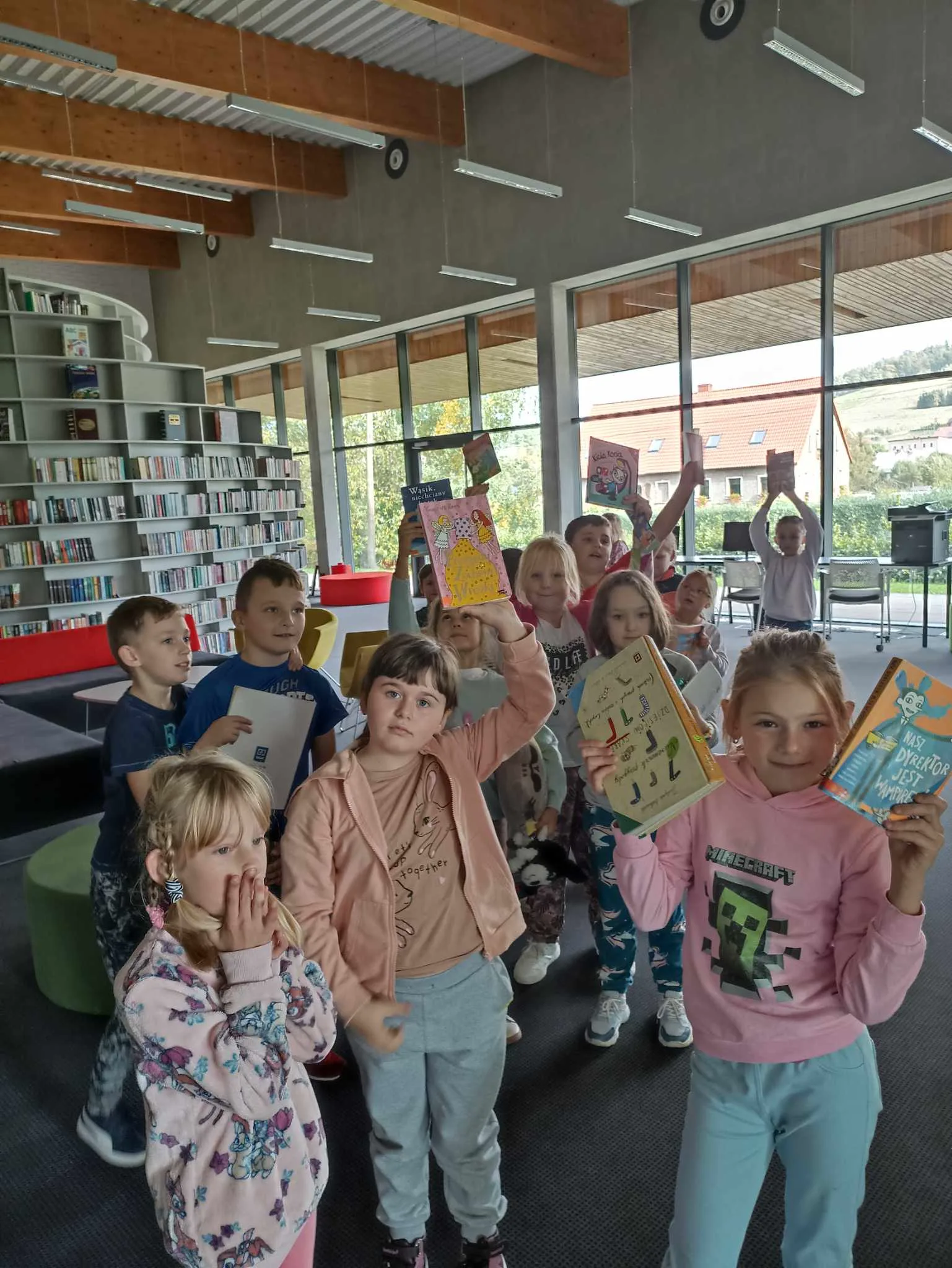 370080634 1805112089908067 5059754760132093153 n copy