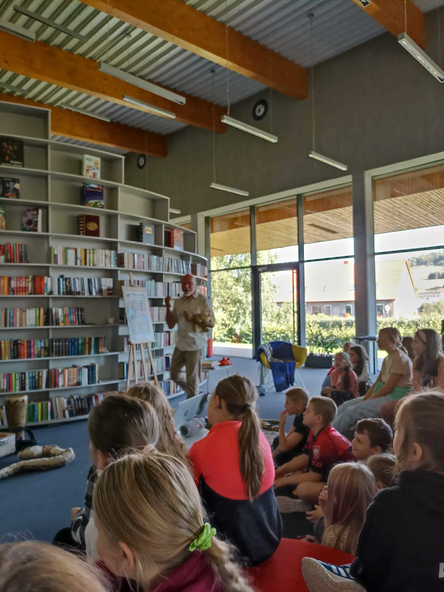 384528945 132094589990165 3474519564058529155 n