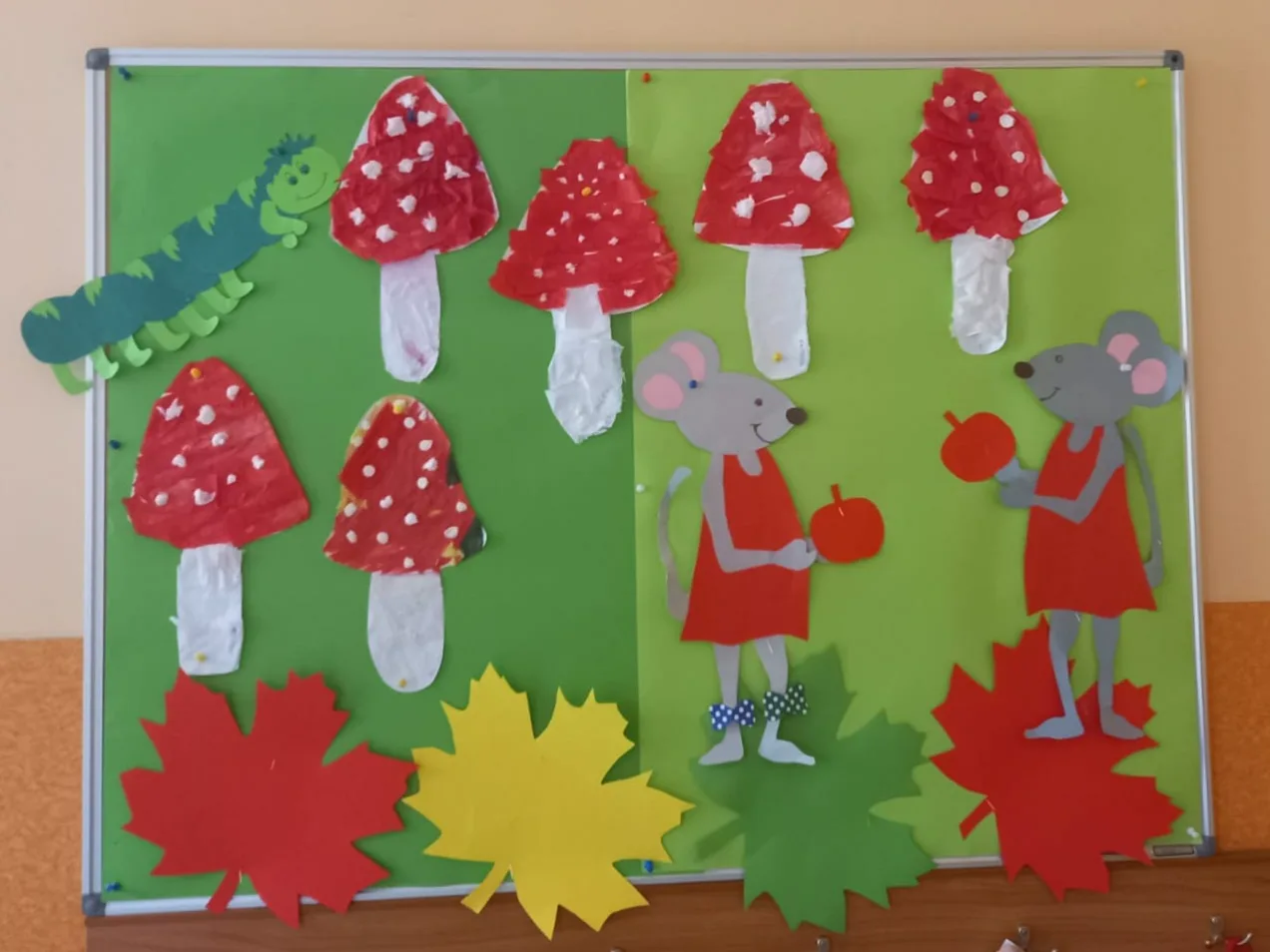 KOLOROWO I RADOŚNIE U JEŻYKÓW