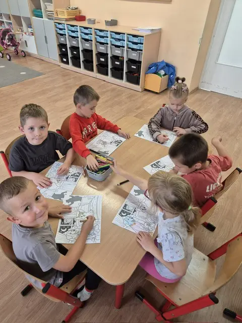 Zdjęcie 4 z galerii Bajki Pomagajki!