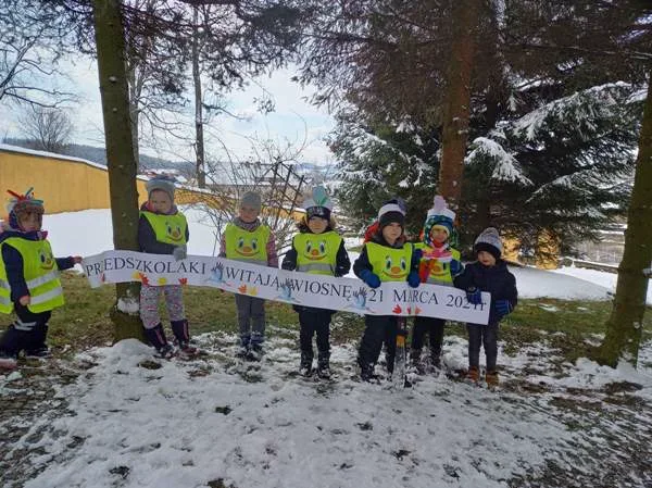 Hop ! Hop ! Gdzie jest wiosna ?