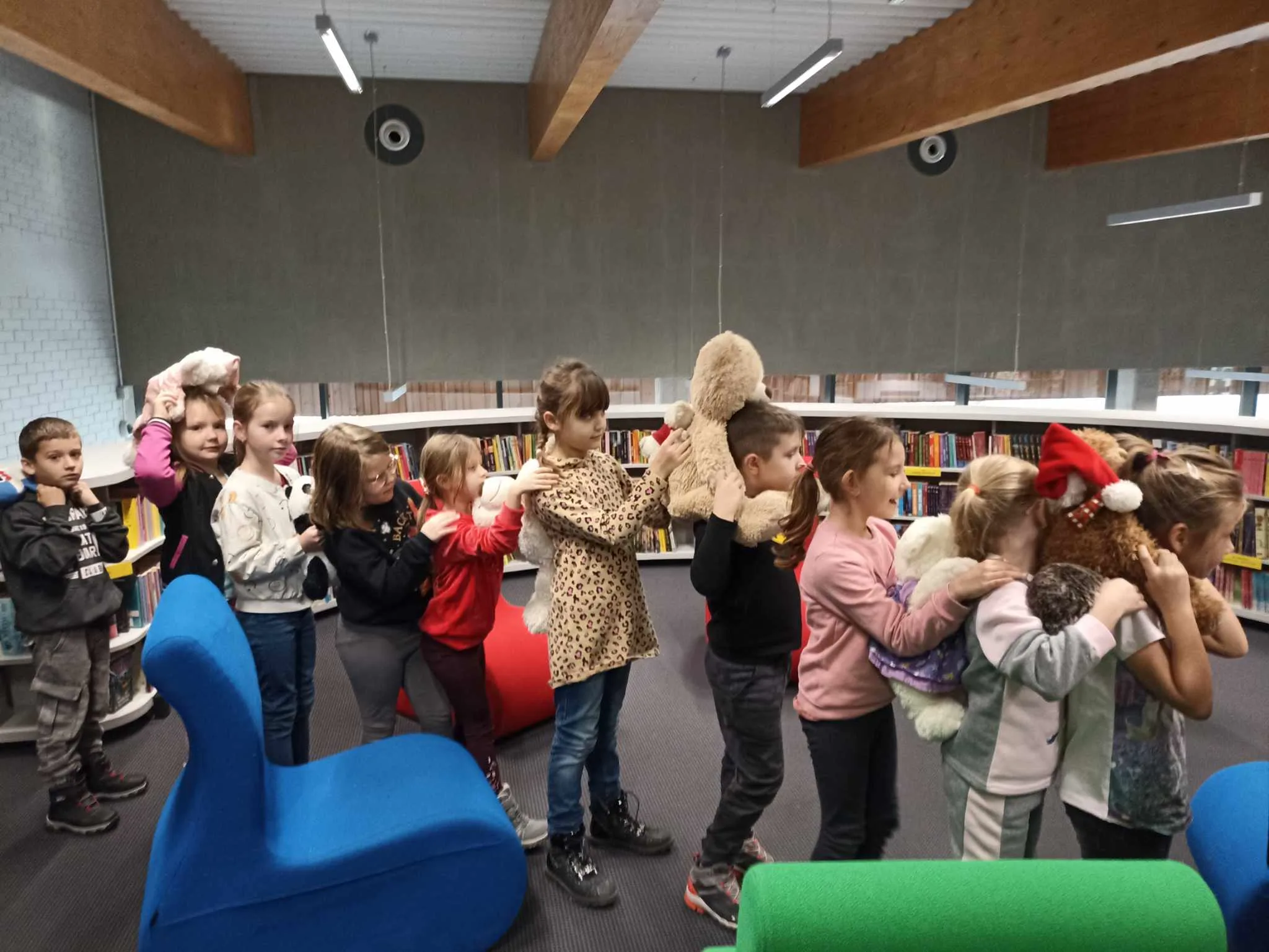 398257037 1754570631678495 3610578610552894002 n