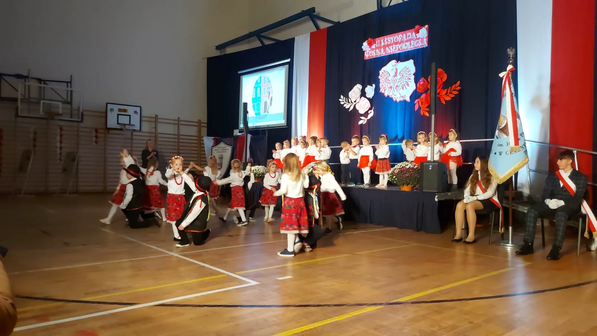 PHOTO 2023 11 10 18 12 17