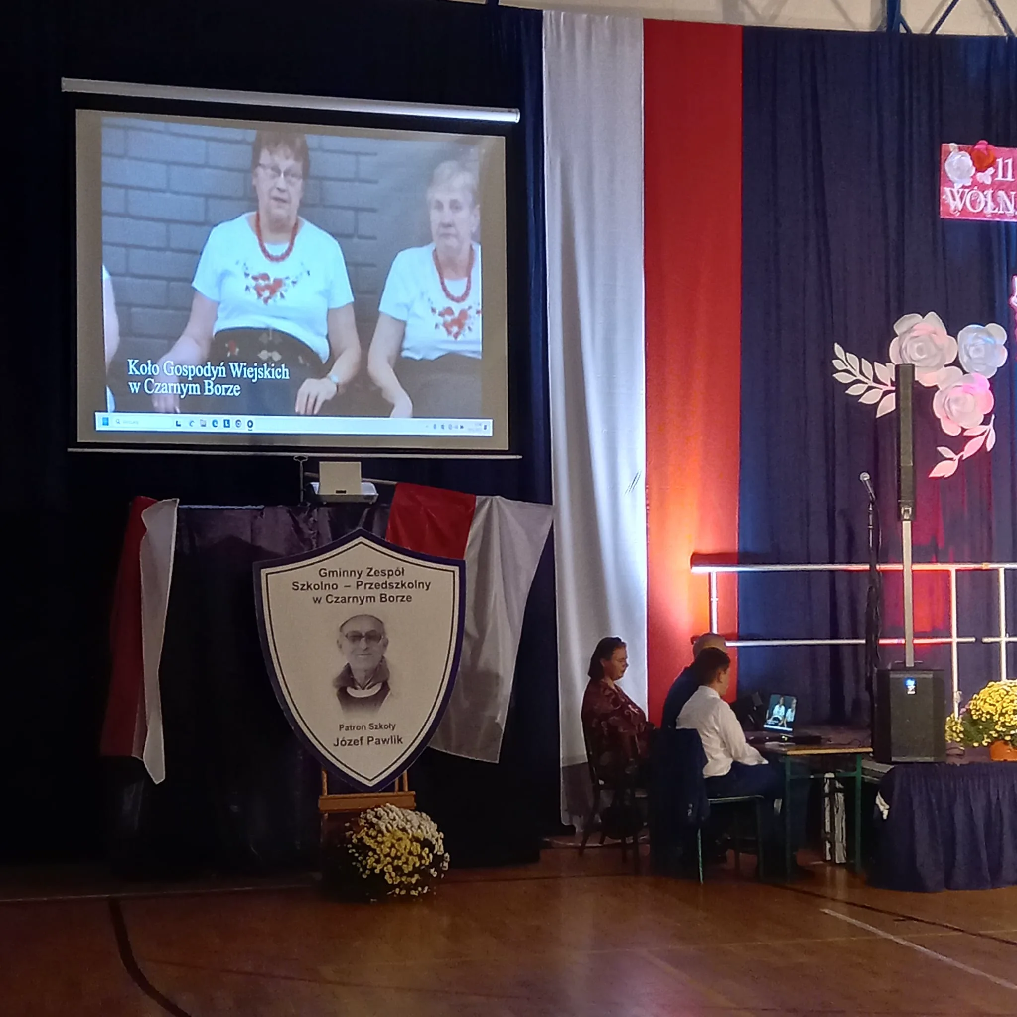 PHOTO 2023 11 11 07 40 56