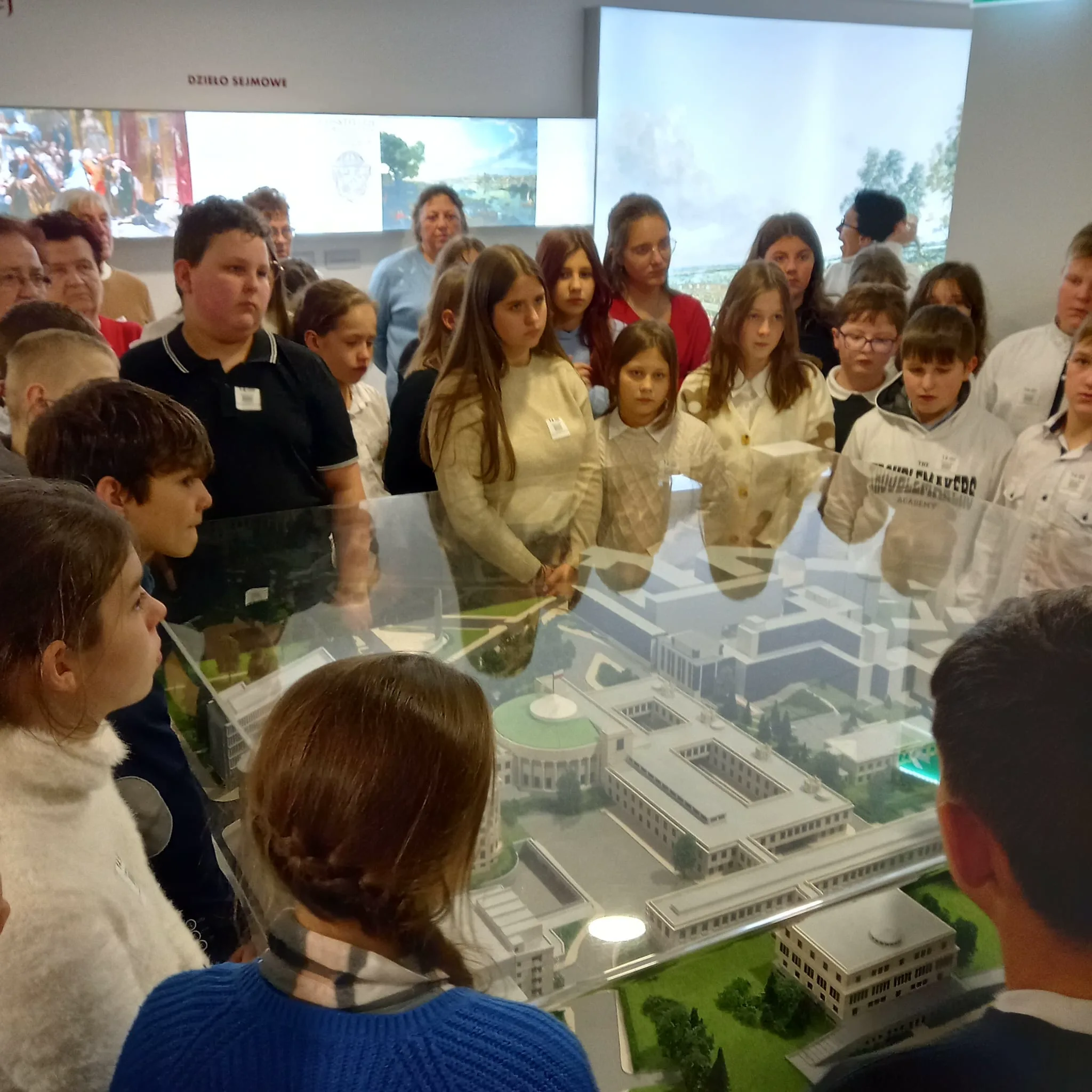 PHOTO 2024 11 20 16 22 52