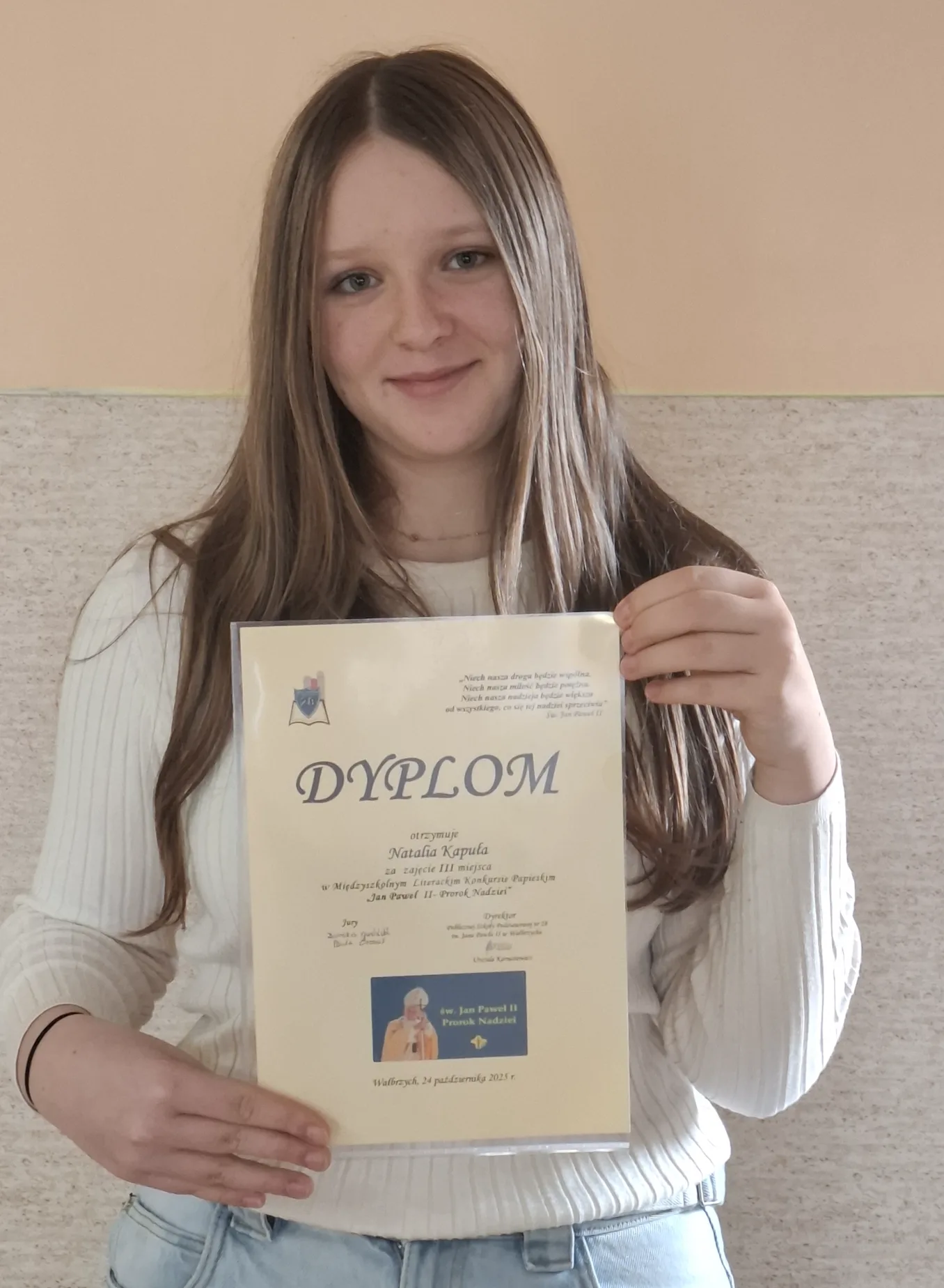 Sukces naszych uczniów w konkursie literacko-plastycznym