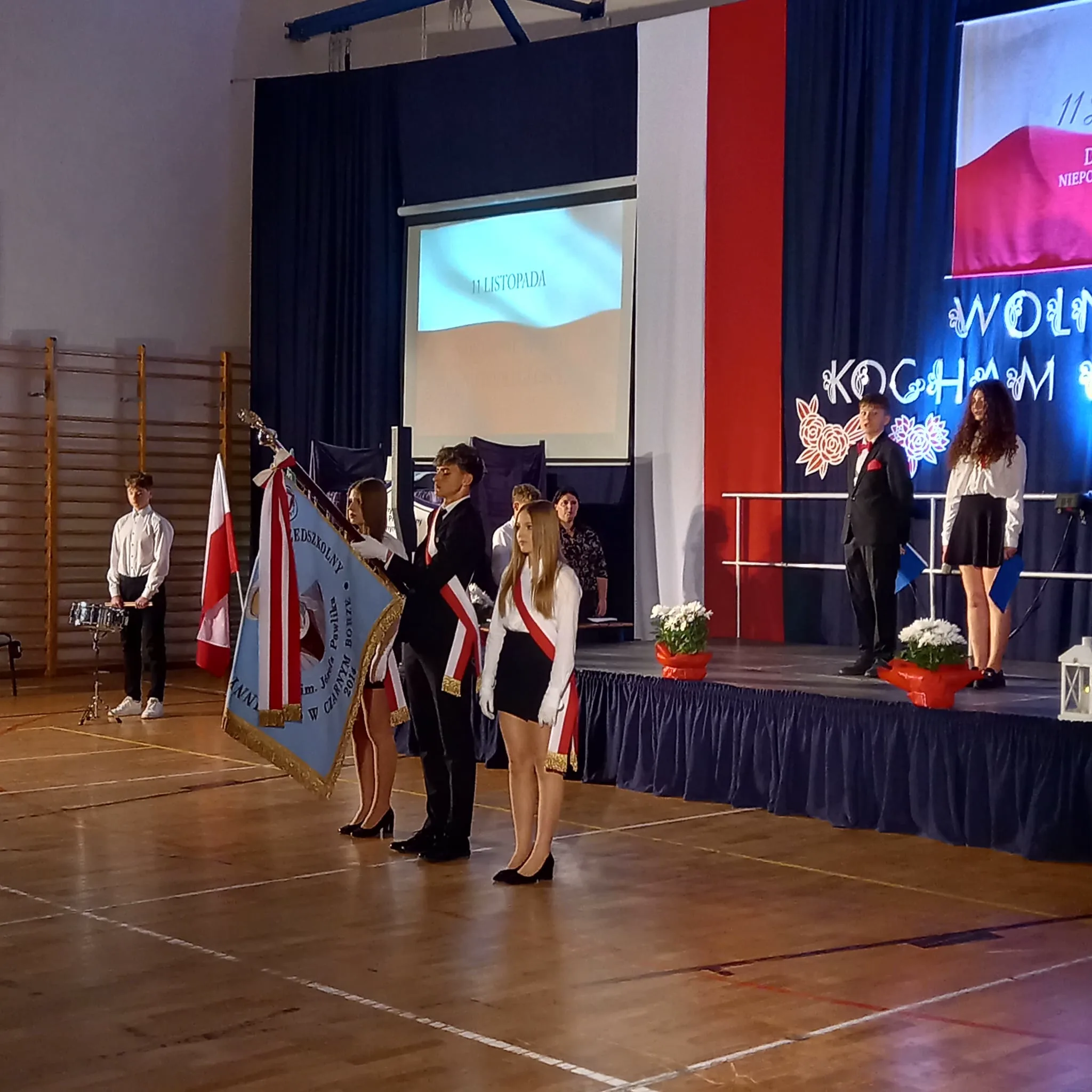 PHOTO 2025 11 07 19 39 06