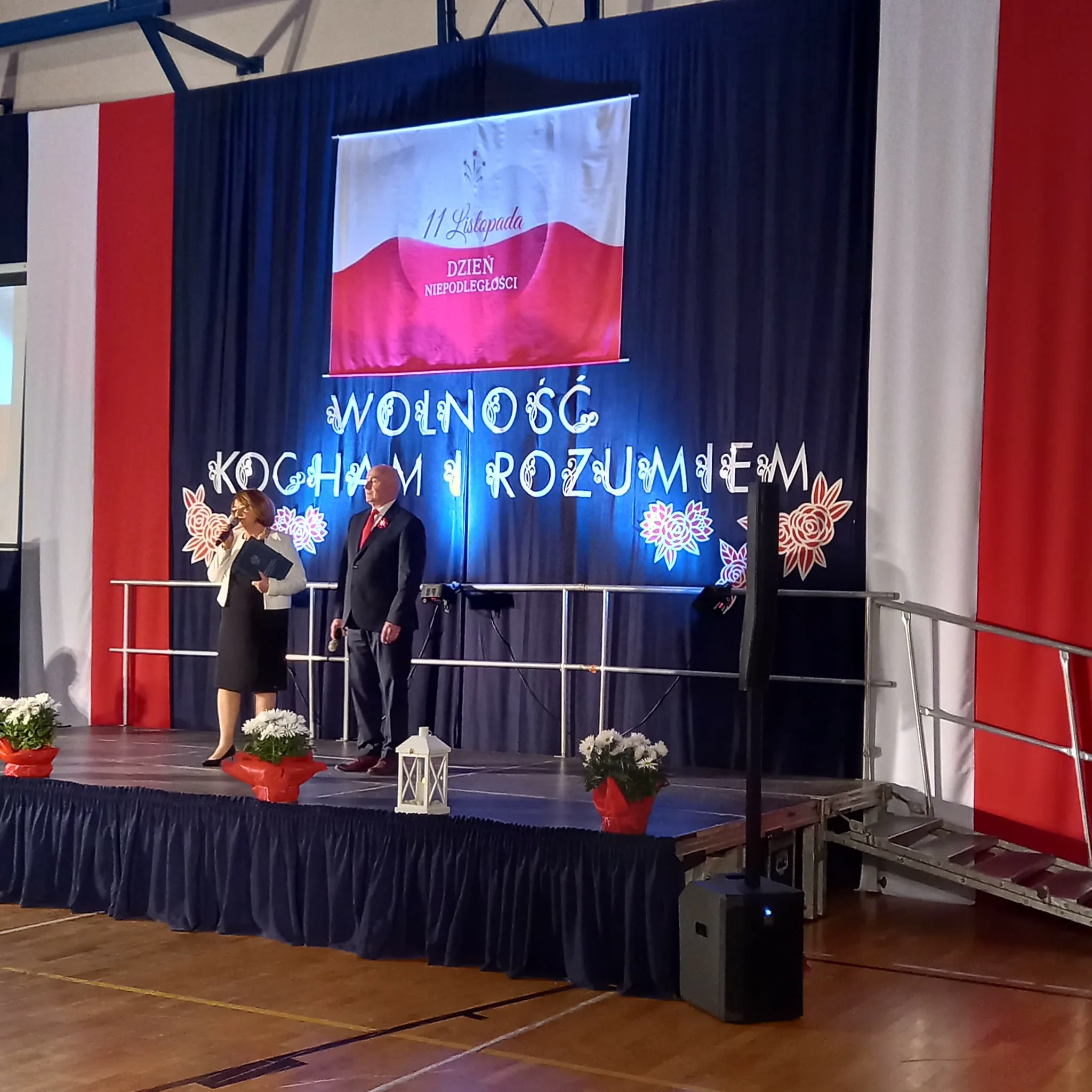 PHOTO 2025 11 07 19 40 22