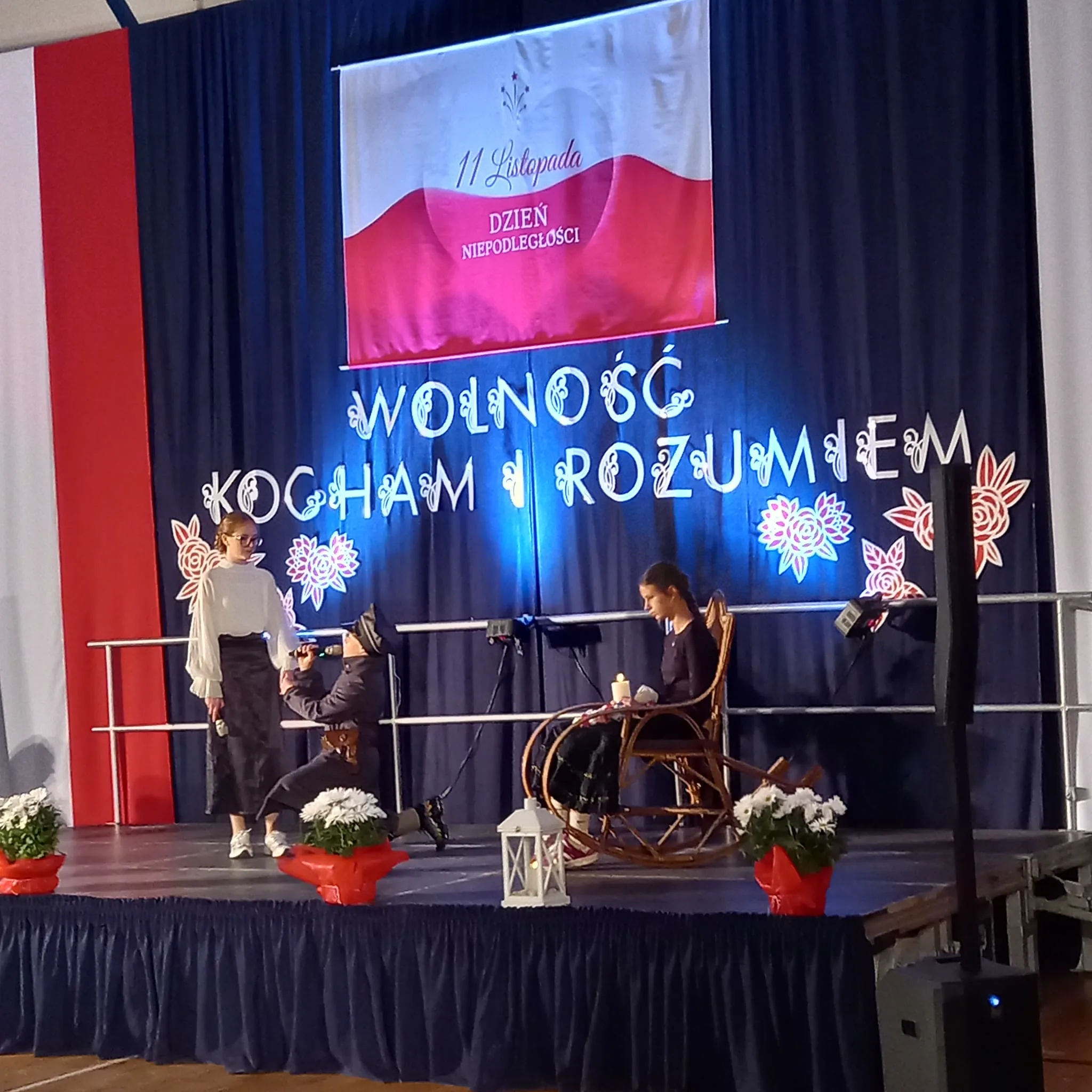 PHOTO 2025 11 07 19 48 34