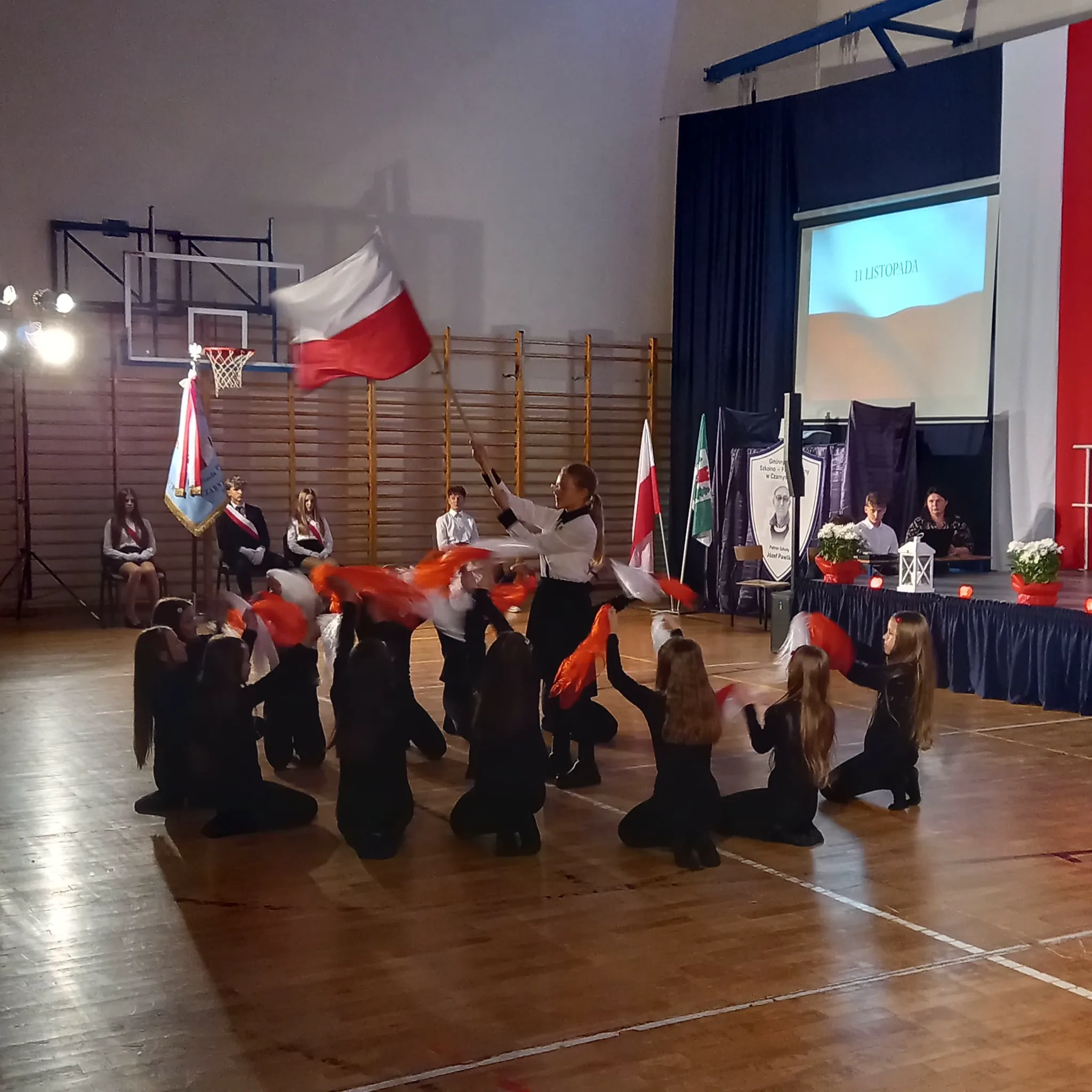 PHOTO 2025 11 07 19 52 43