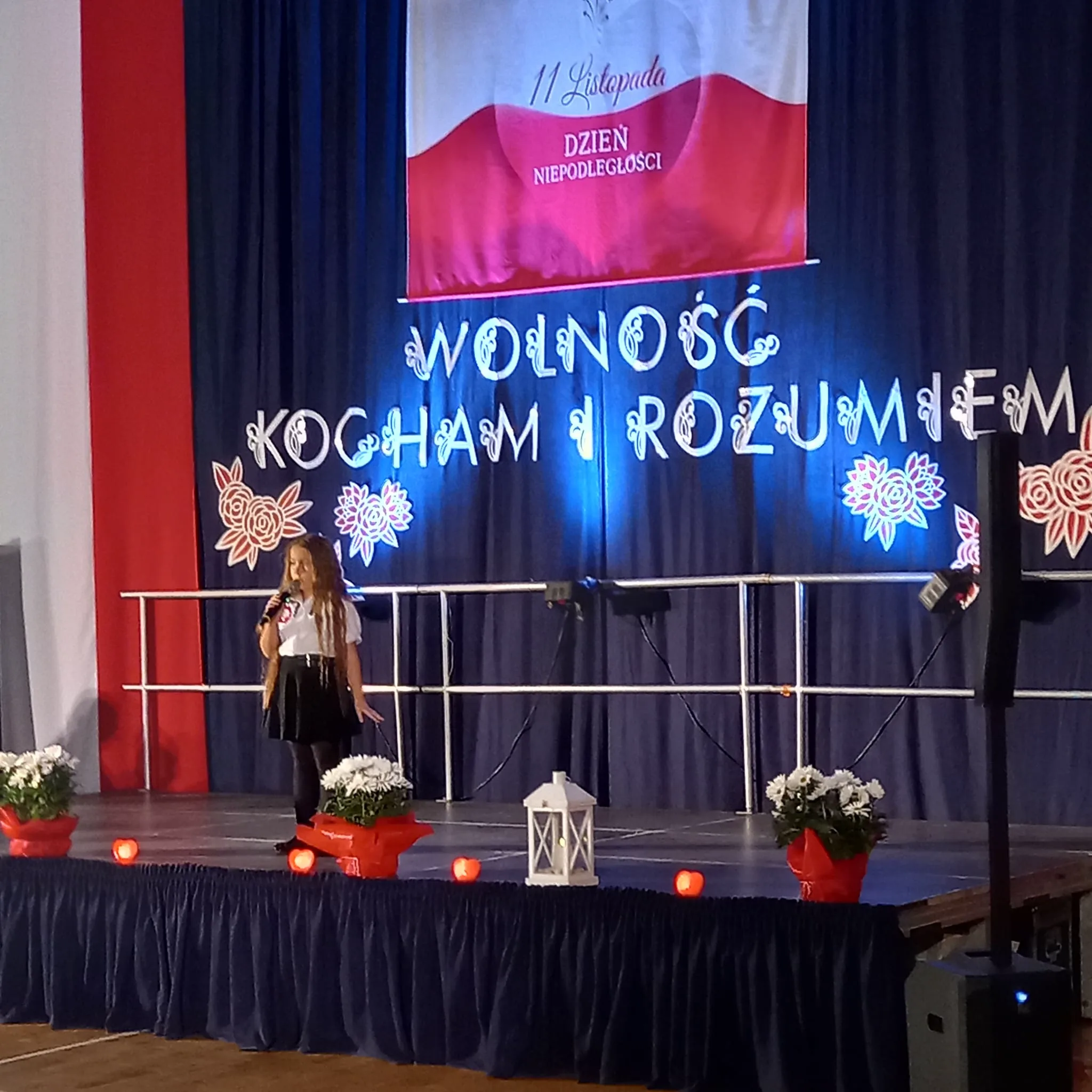 PHOTO 2025 11 07 19 54 05