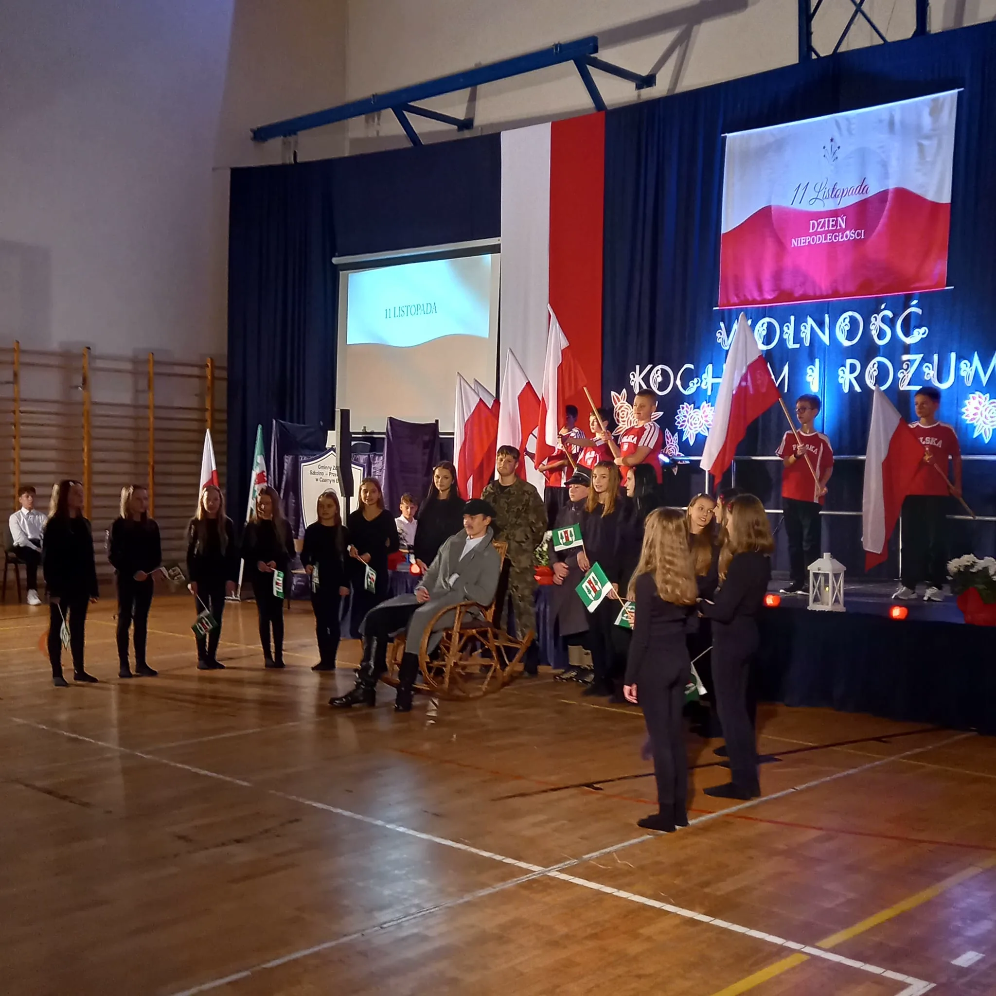 PHOTO 2025 11 07 19 55 58