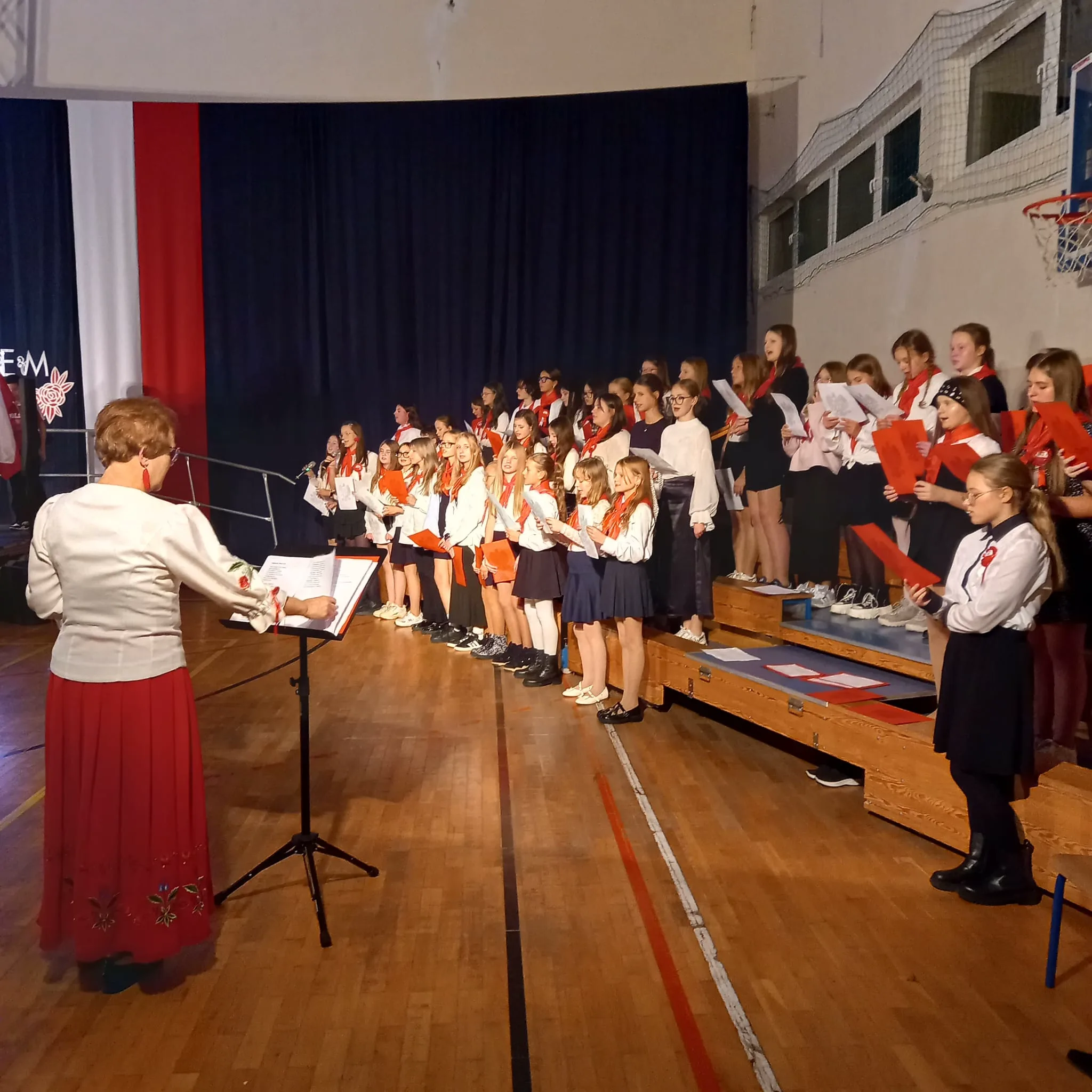 PHOTO 2025 11 07 19 56 44