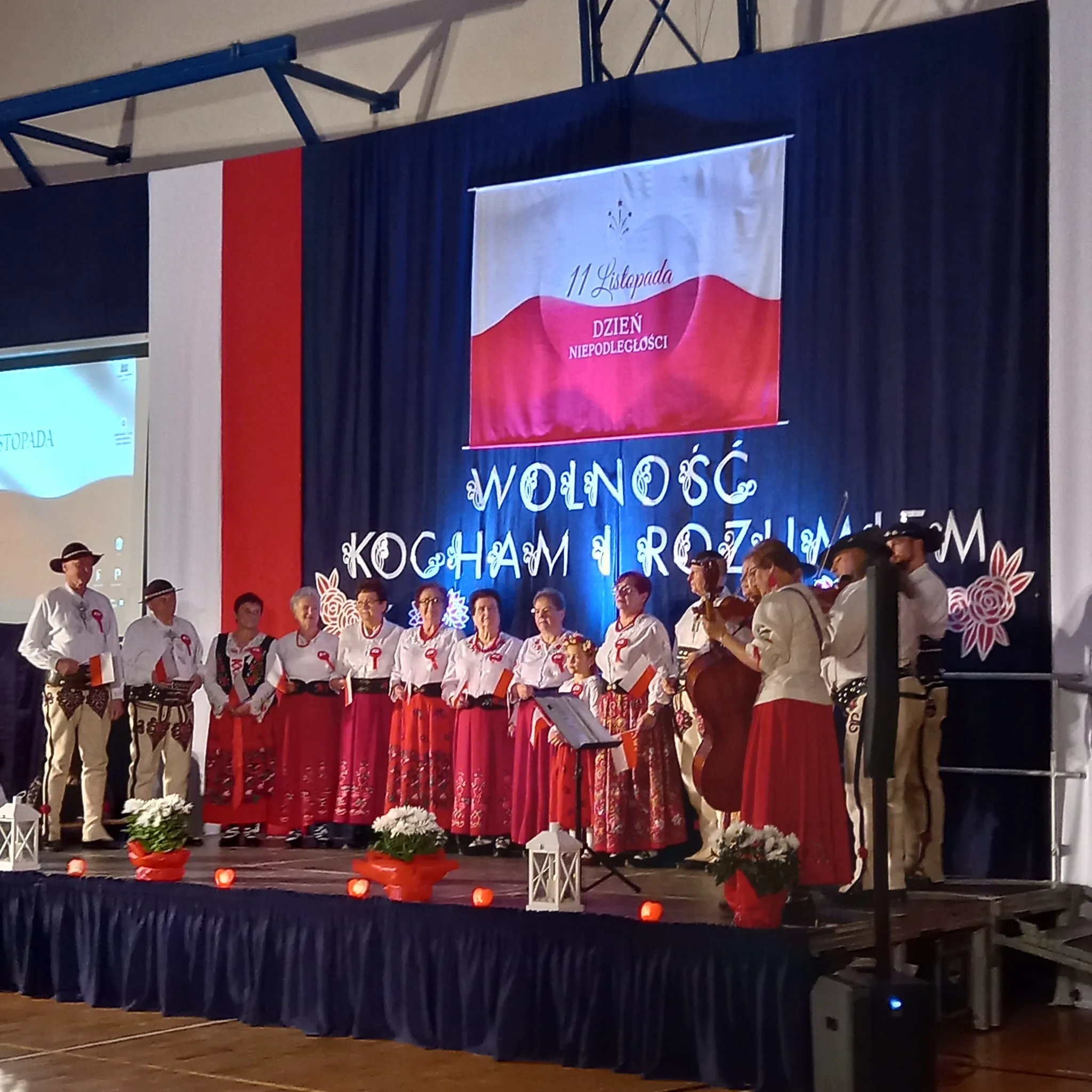 PHOTO 2025 11 07 19 58 16