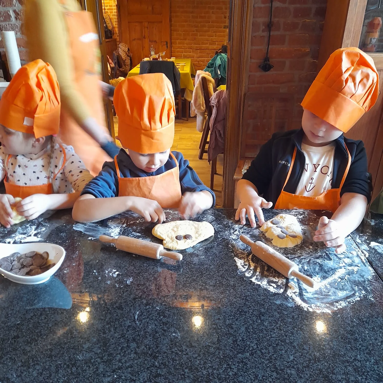 PHOTO 2025 11 09 19 14 23 4