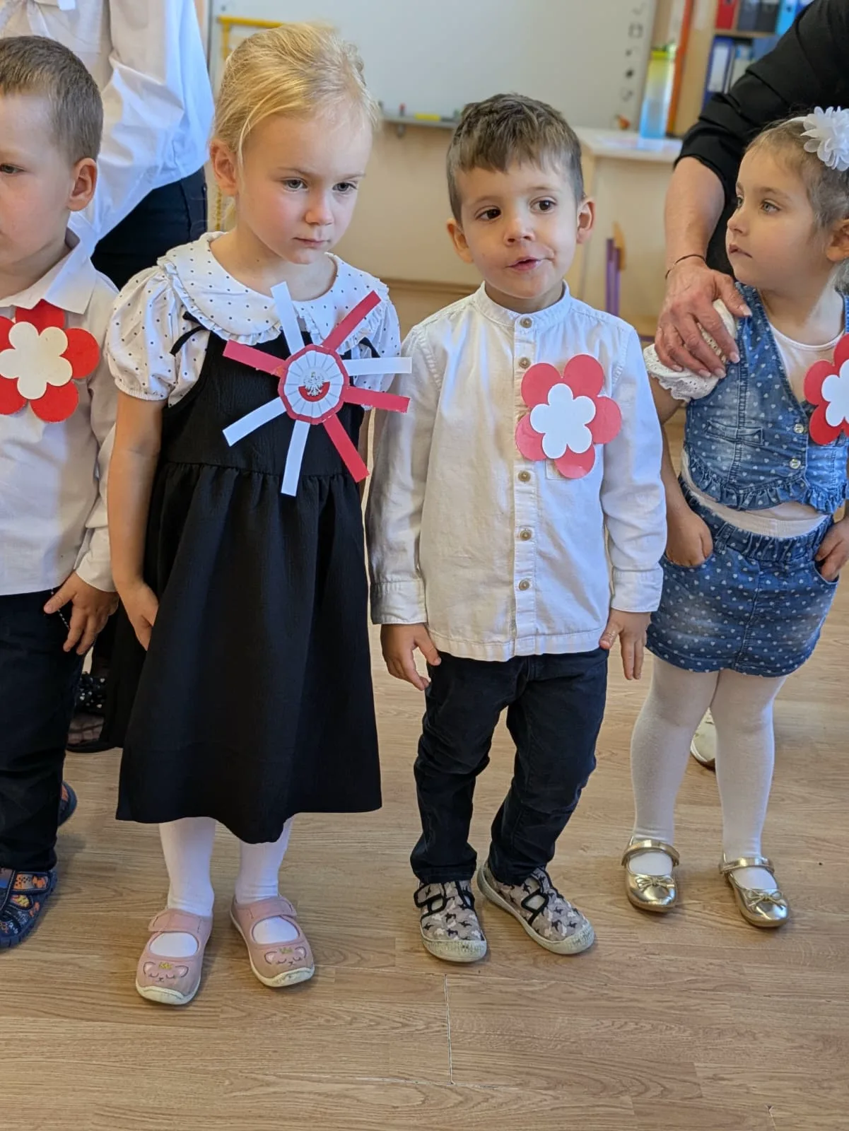 PHOTO 2025 11 09 19 20 03 4