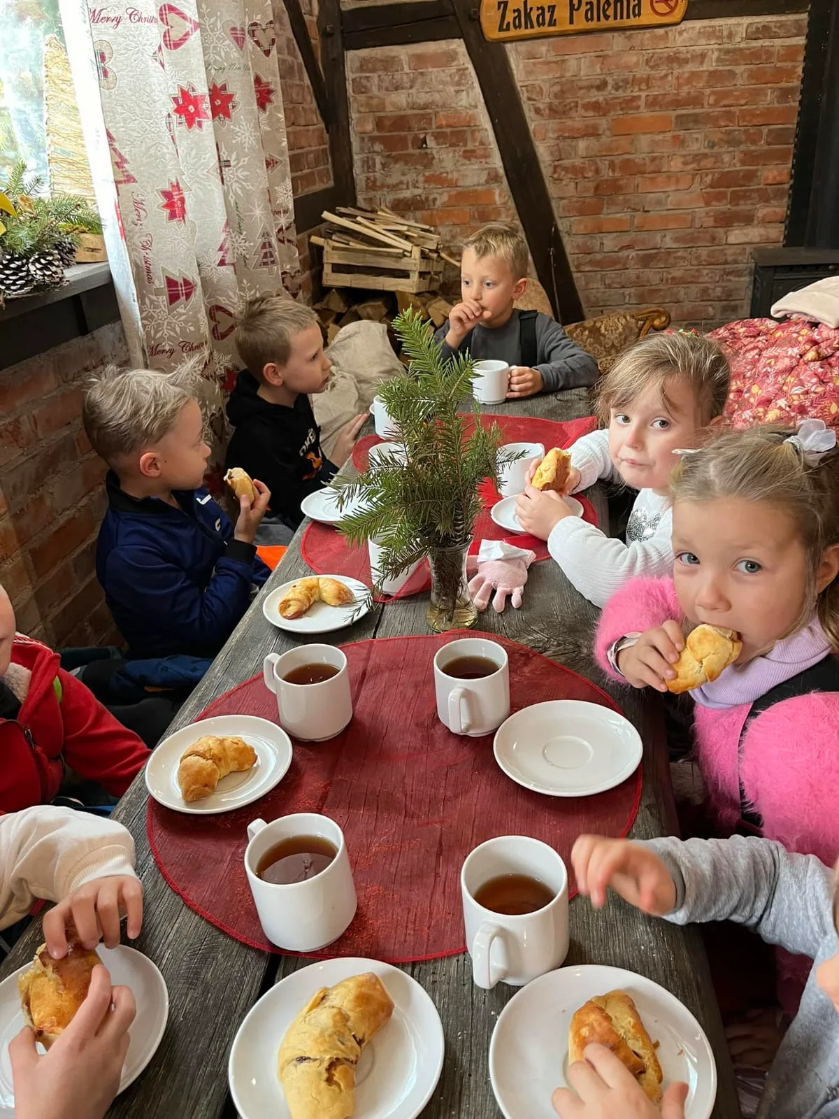 PHOTO 2023 12 07 09 04 01