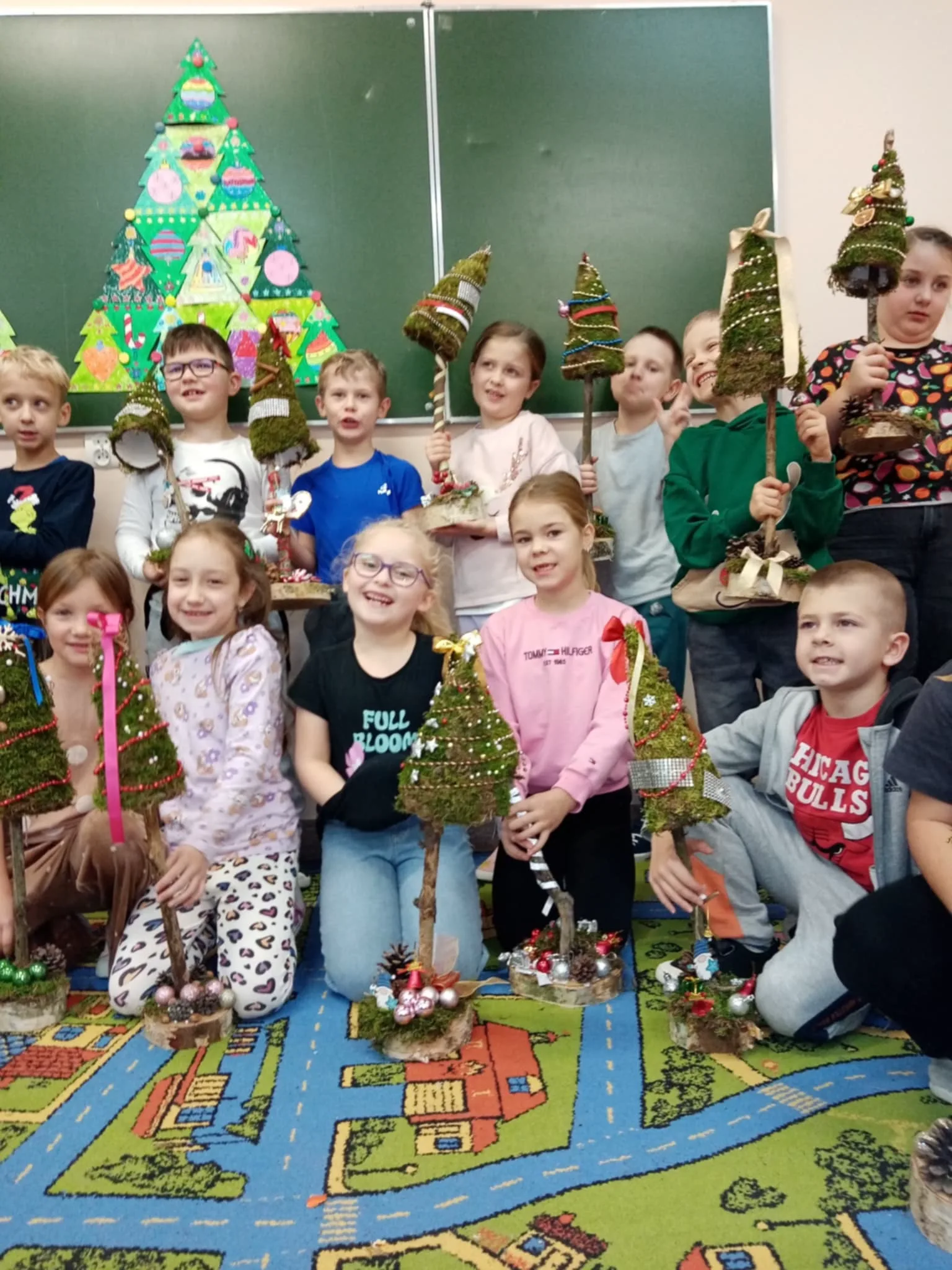 ŚWIĄTECZNE DEKORACJE