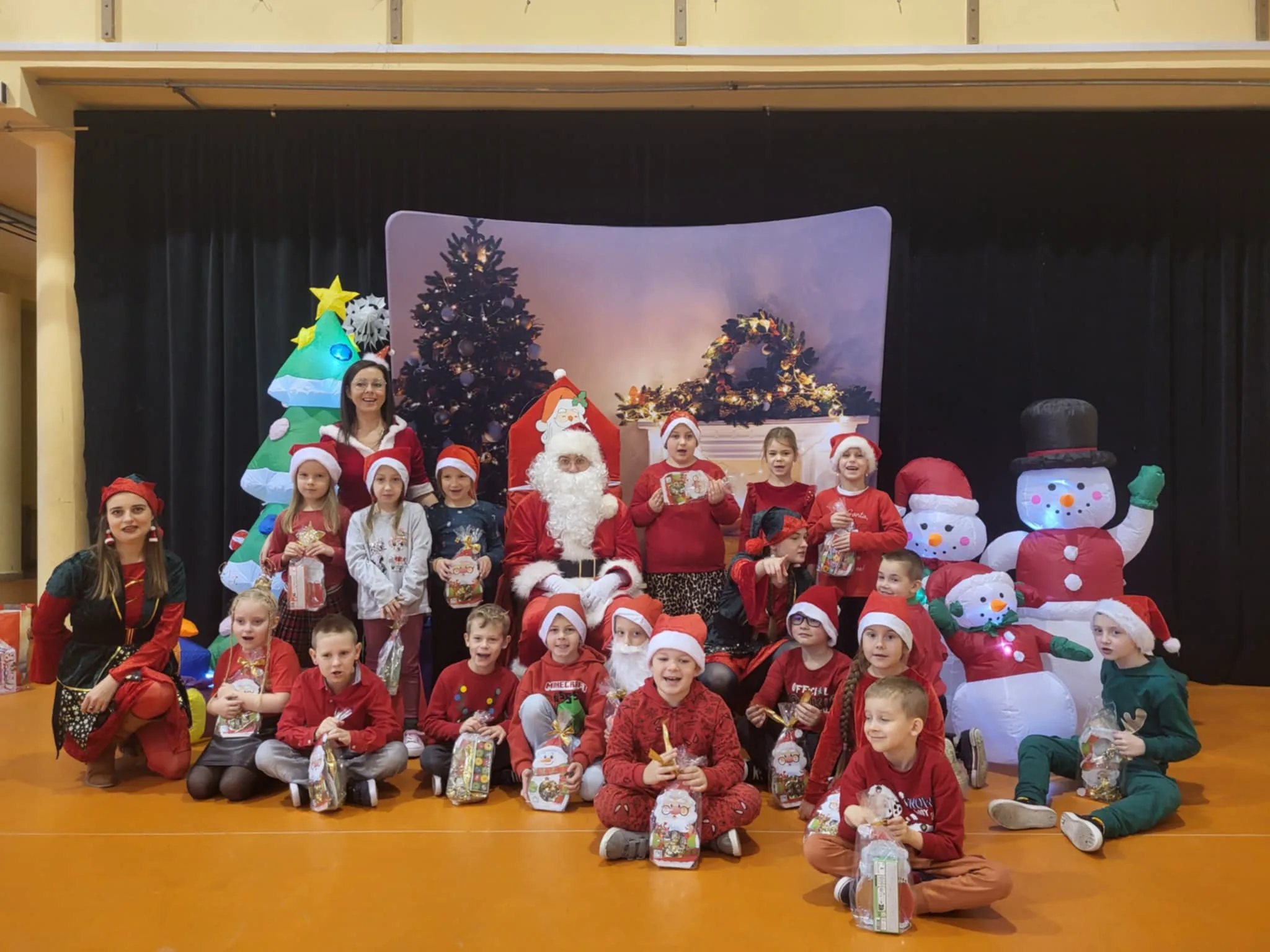 Zdjęcie 15 z albumu Mikołajki – część 2