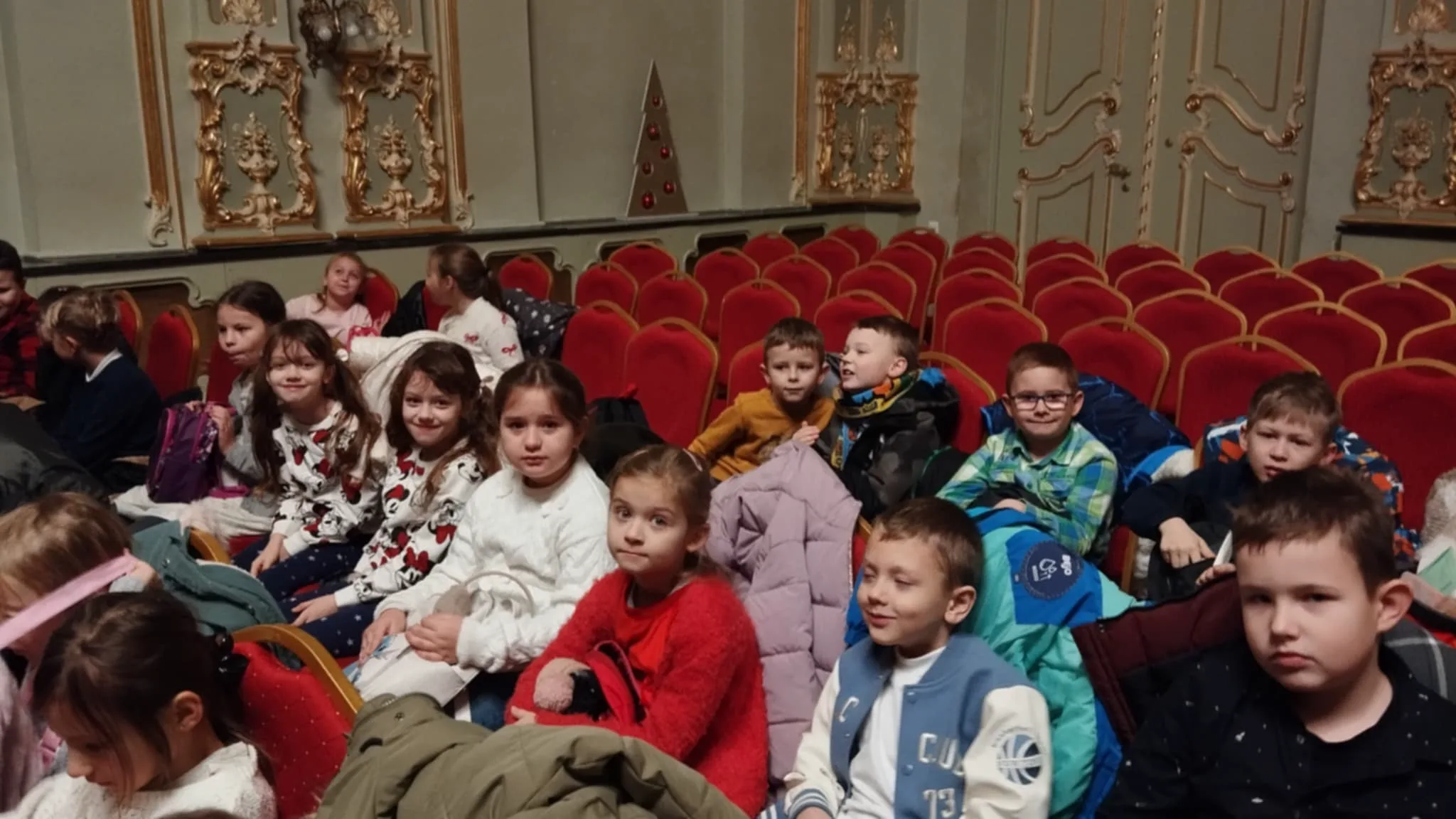 Messenger creation 54712740 1766 4AF1 98B8 A7AAC774F012