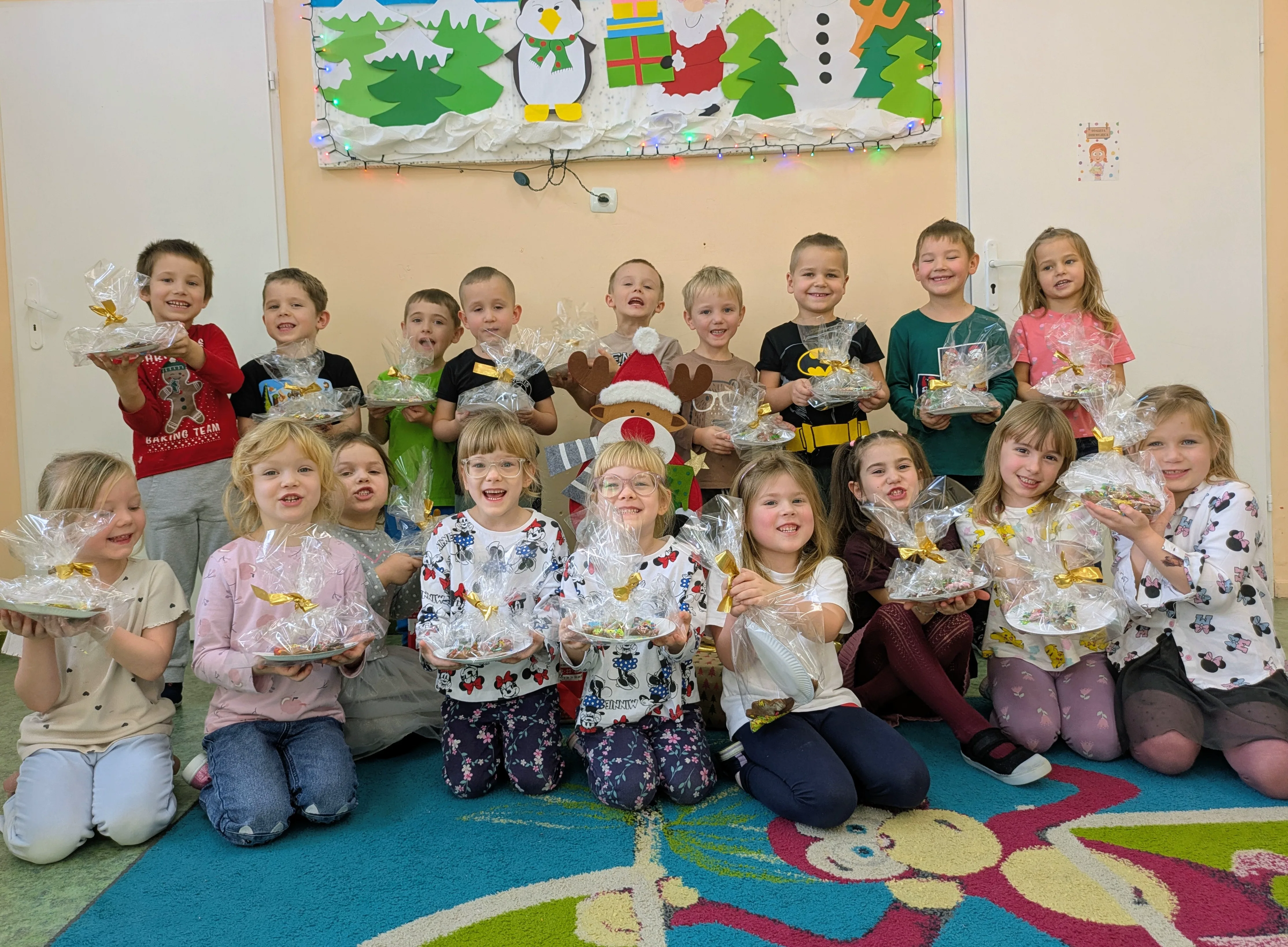 PXL 20251211 1051089572