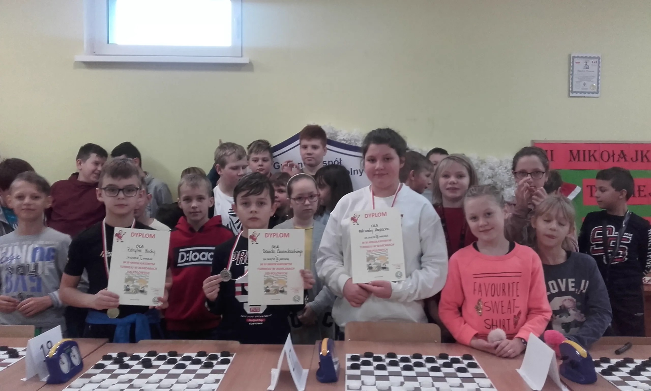 III Mikołajkowy Turniej w warcaby 100 - polowe