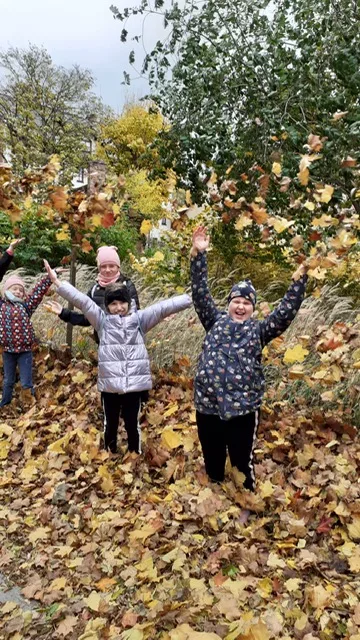 PHOTO 2021 10 25 21 49 33